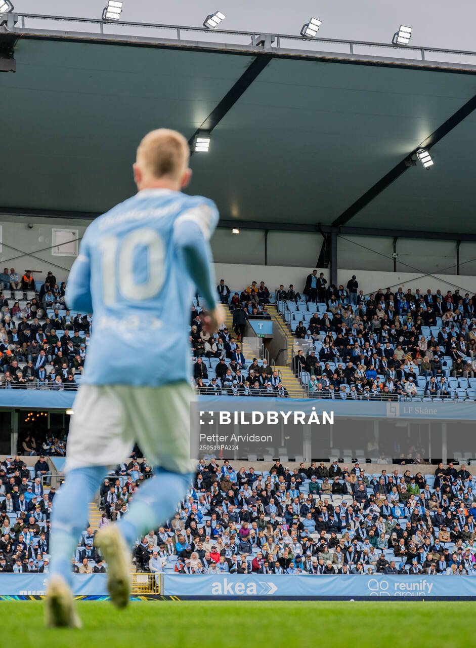 Malmö FFs Anders Christiansen och supportrar