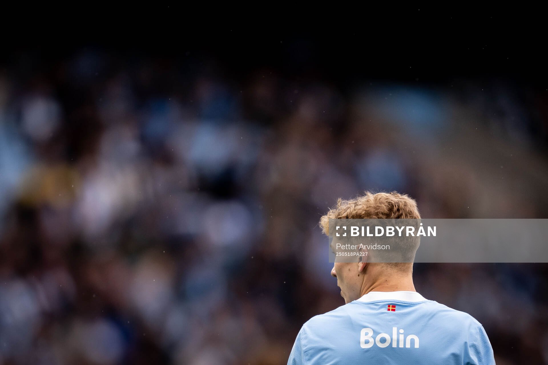 Malmö FFs Hugo Bolin under fotbollsmatchen i Allsvenskan mellan Malmö FF och Halmstad den 18 maj 2025 i Malmö. 