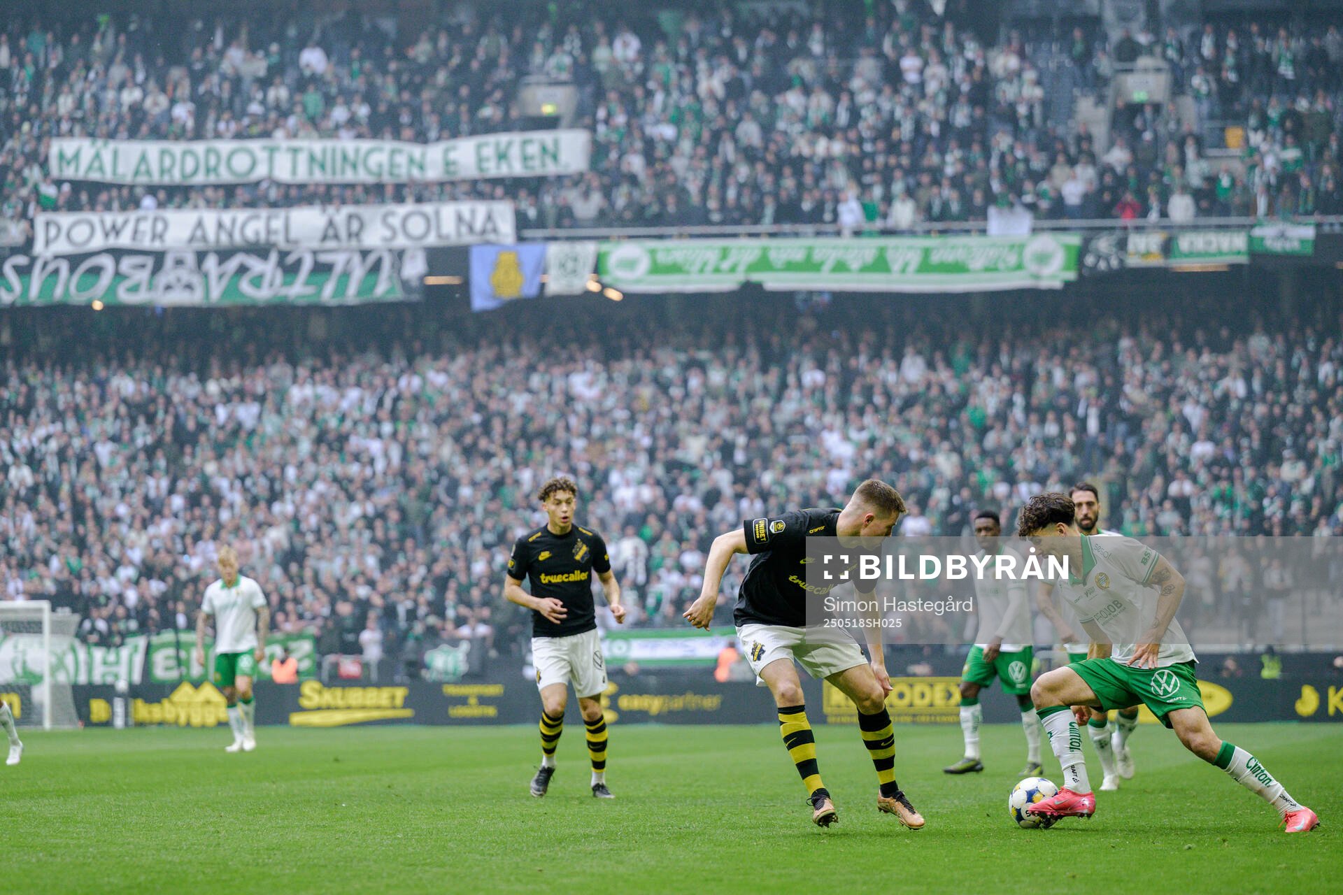 Hammarbys Sebastian Tounekti under fotbollsmatchen i Allsvenskan mellan AIK och Hammarby den 18 maj 2025 i Stockholm. 
