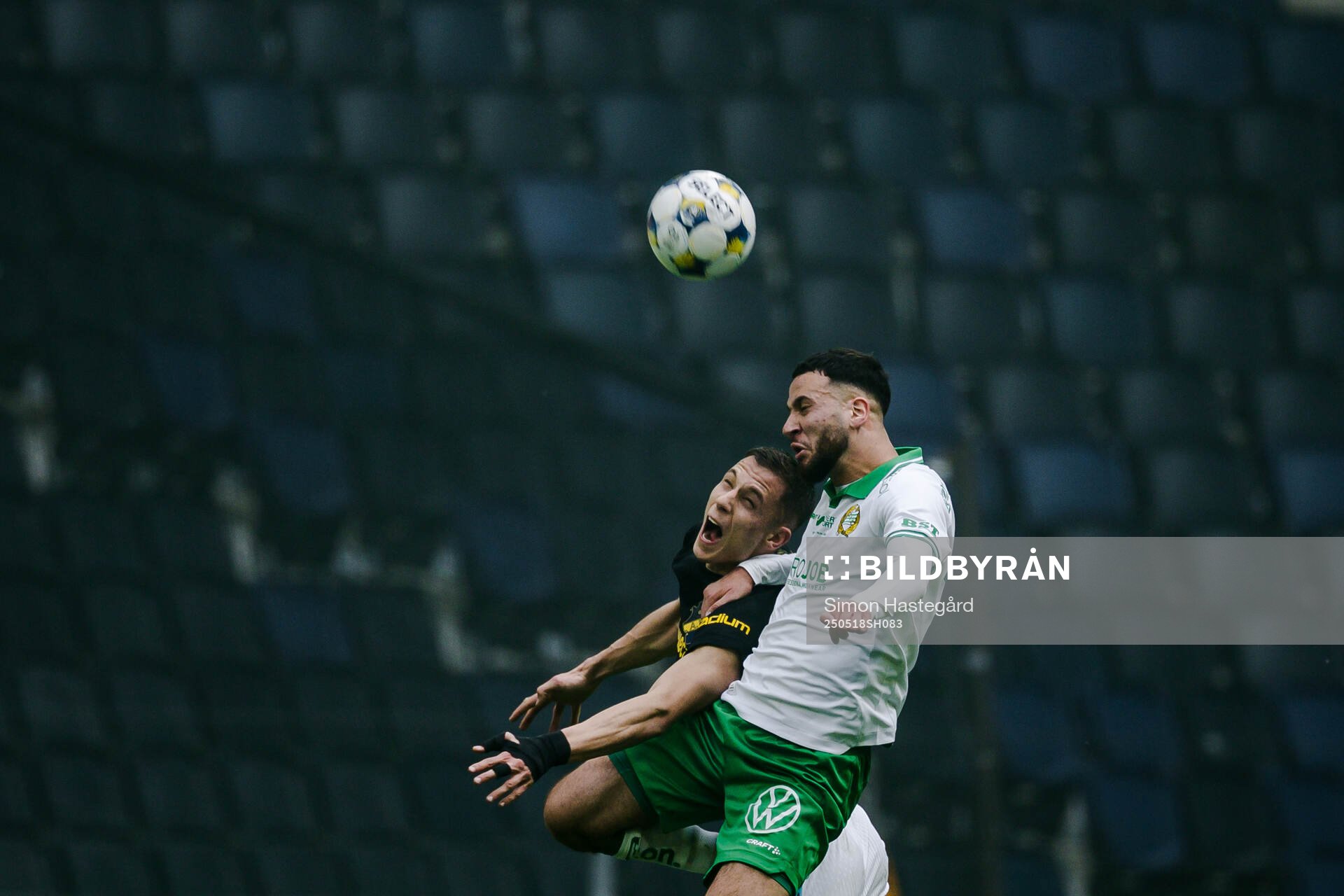 AIKs Filip Benkovic och Hammarbys Abdelrahman Boudah Saidi