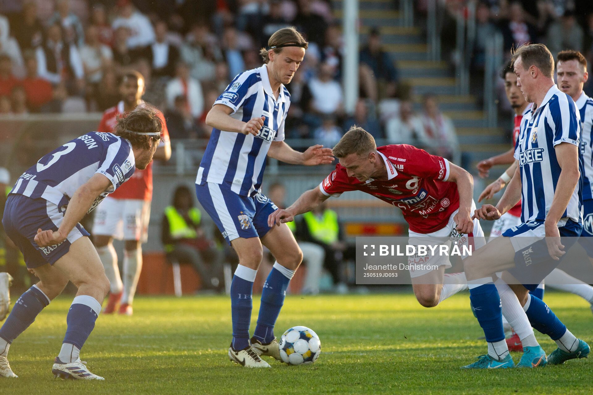 Degerfors Sebastian Ohlsson under fotbollsmatchen i Allsvenskan mellan Degerfors och IFK Göteborg den 19 maj 2025 i Degerfors. 