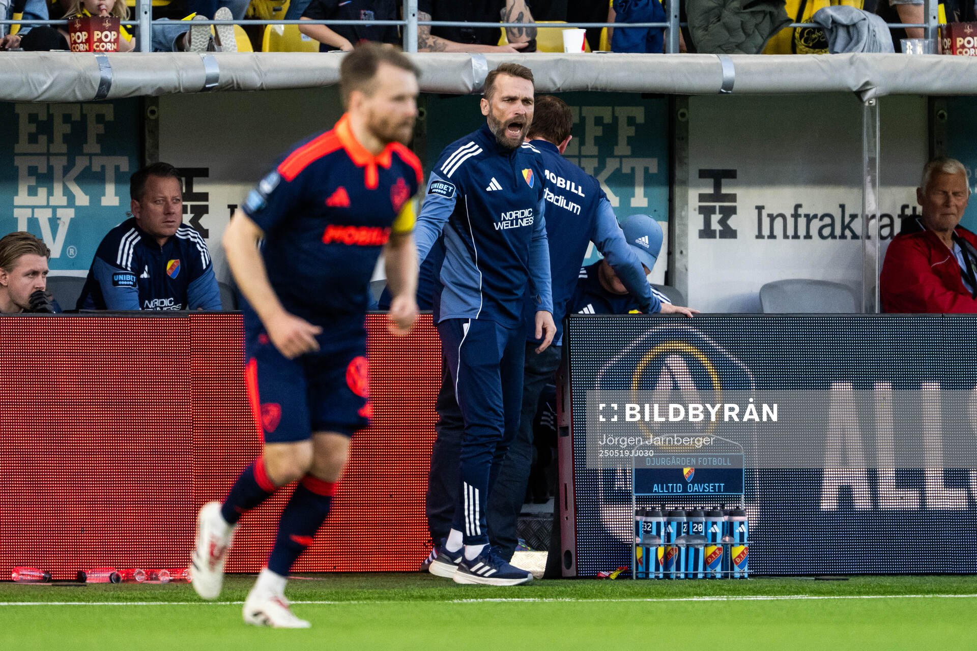 Djurgårdens tränare Jani Honkavaara under fotbollsmatchen i Allsvenskan mellan Elfsborg och Djurgården den 19 maj 2025 i Borås. 
