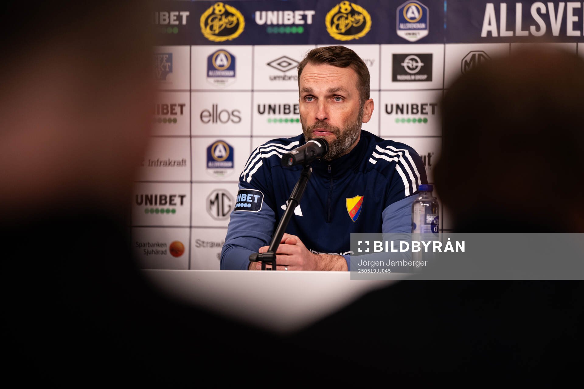 Djurgårdens tränare Jani Honkavaara under presskonferensen efter fotbollsmatchen i Allsvenskan mellan Elfsborg och Djurgården den 19 maj 2025 i Borås.