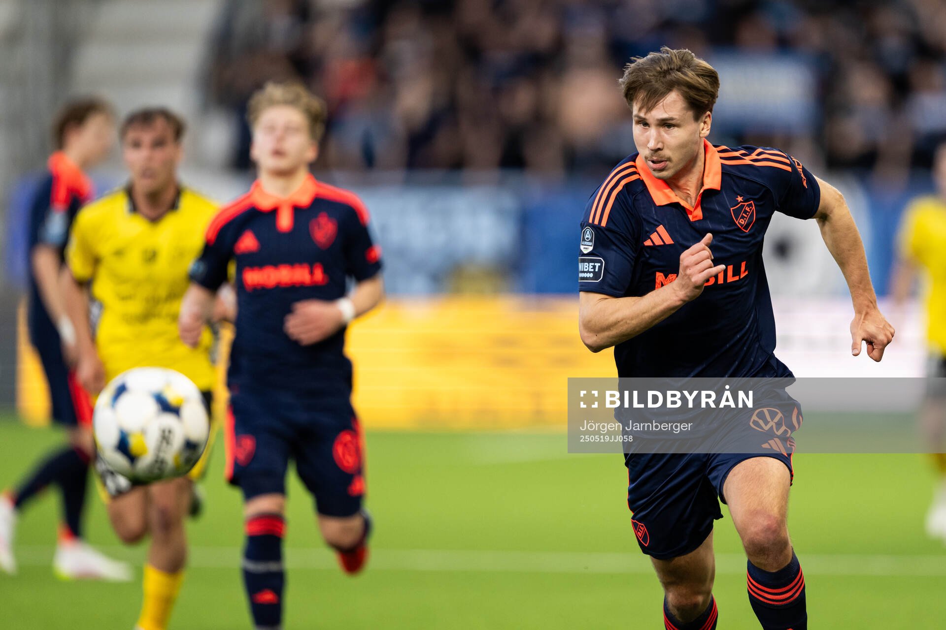 Djurgårdens Miro Tenho under fotbollsmatchen i Allsvenskan mellan Elfsborg och Djurgården den 19 maj 2025 i Borås. 