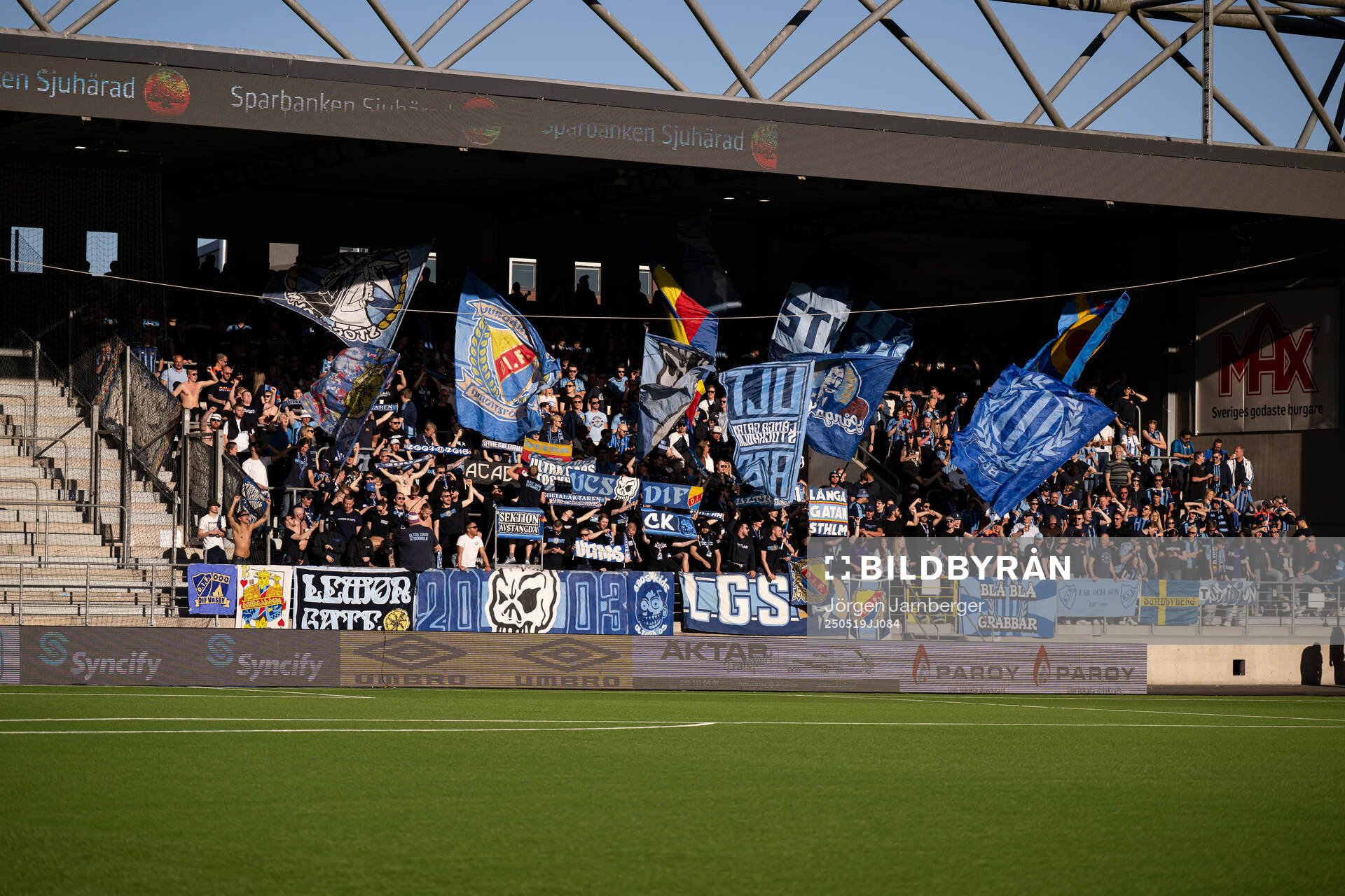 Djurgårdens supportrar på läktaren
