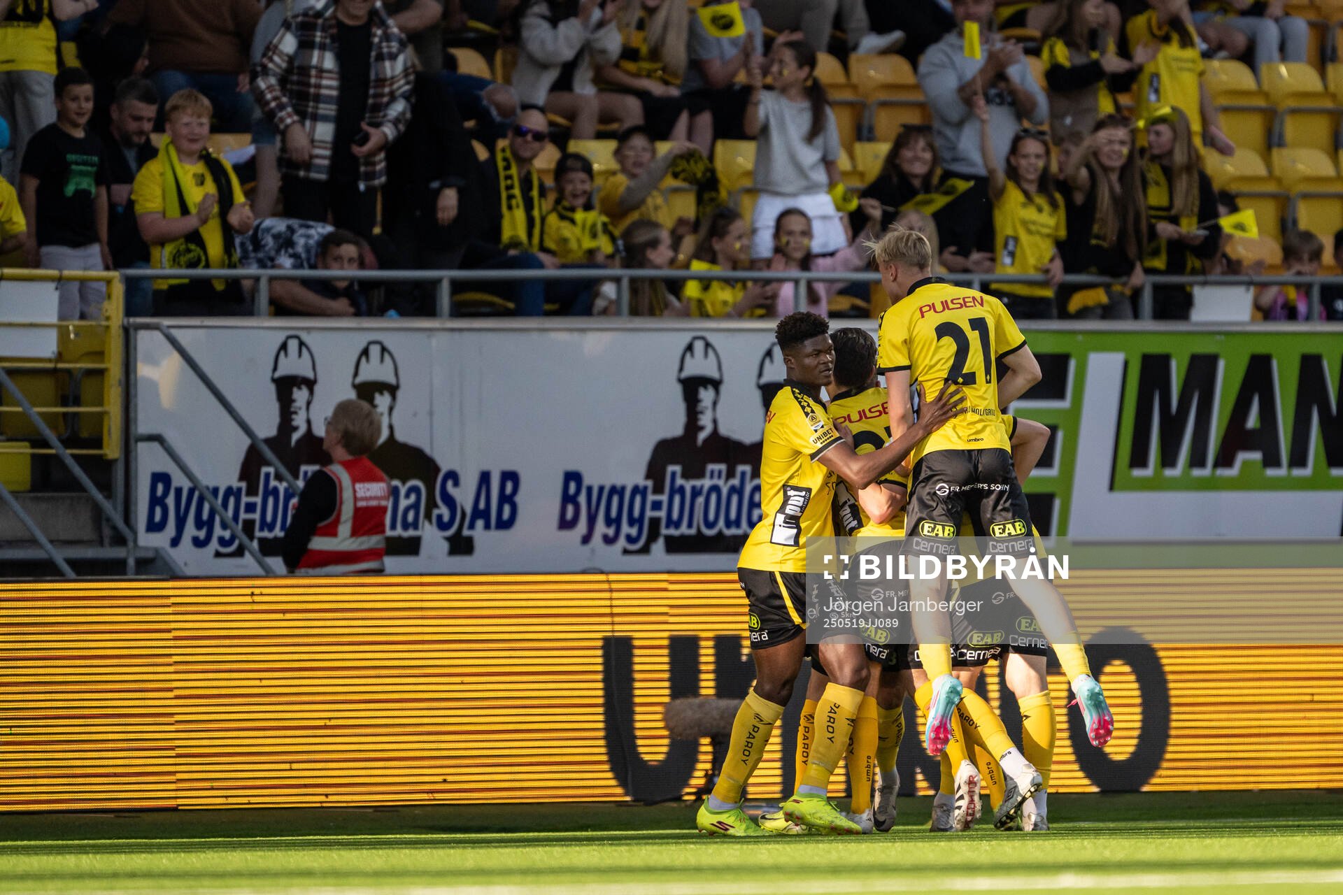 Elfsborgs spelare jublar efter 1-0 under fotbollsmatchen i Allsvenskan mellan Elfsborg och Djurgården den 19 maj 2025 i Borås. 