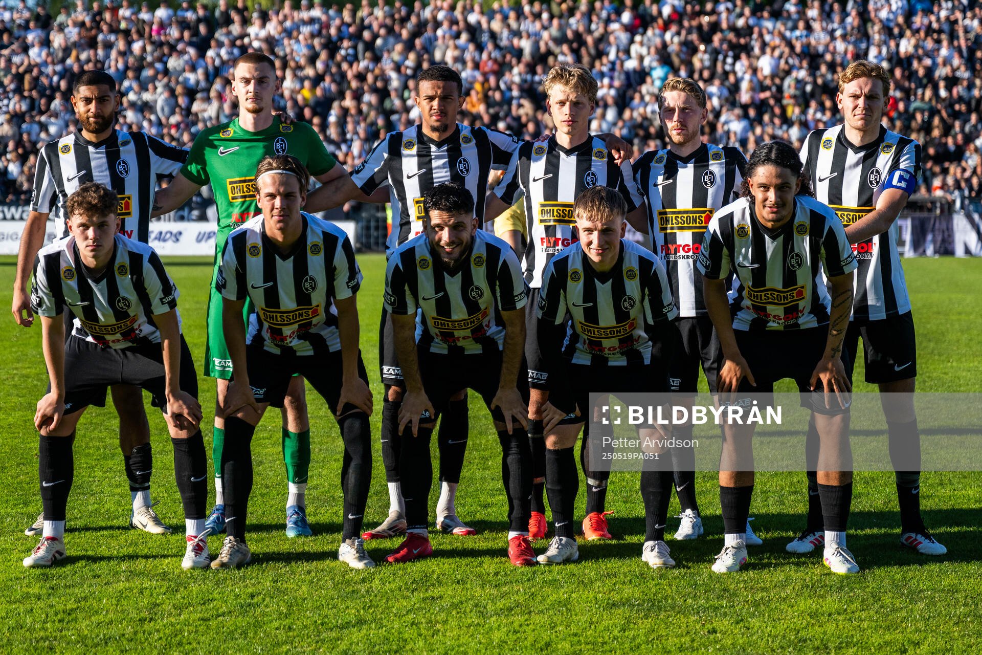 Landskronas startelva poserar för en bild inför fotbollsmatchen i Superettan mellan Landskrona och Helsingborg den 19 maj 2025 i Landskrona.