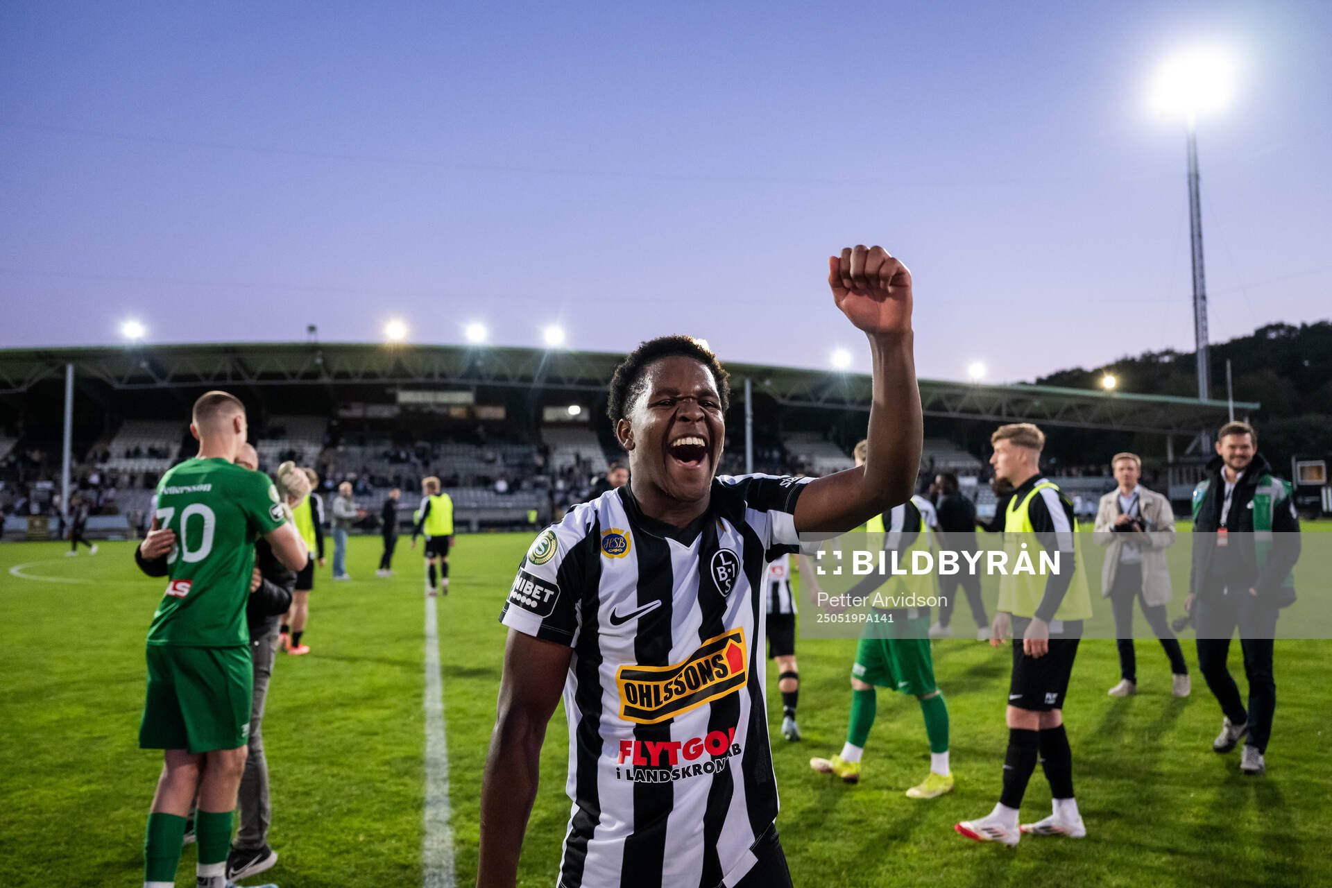 Landskronas Christian Stark jublar efter fotbollsmatchen i Superettan mellan Landskrona och Helsingborg den 19 maj 2025 i Landskrona.