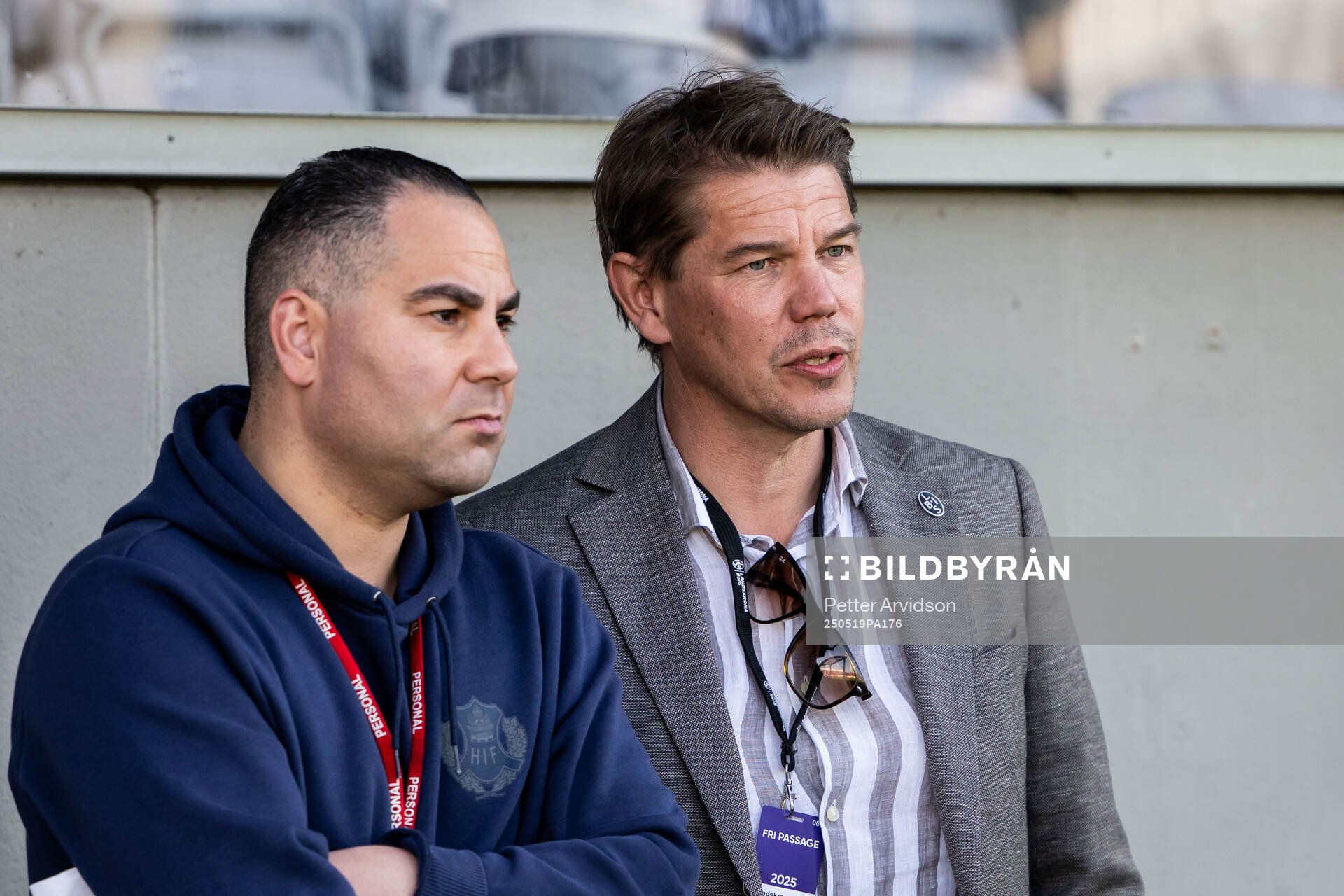 Helsingborgs klubbchef Reda Chahrour och Landskronas klubbchef Karl-Johan Olsson inför fotbollsmatchen i Superettan mellan Landskrona och Helsingborg den 19 maj 2025 i Landskrona.