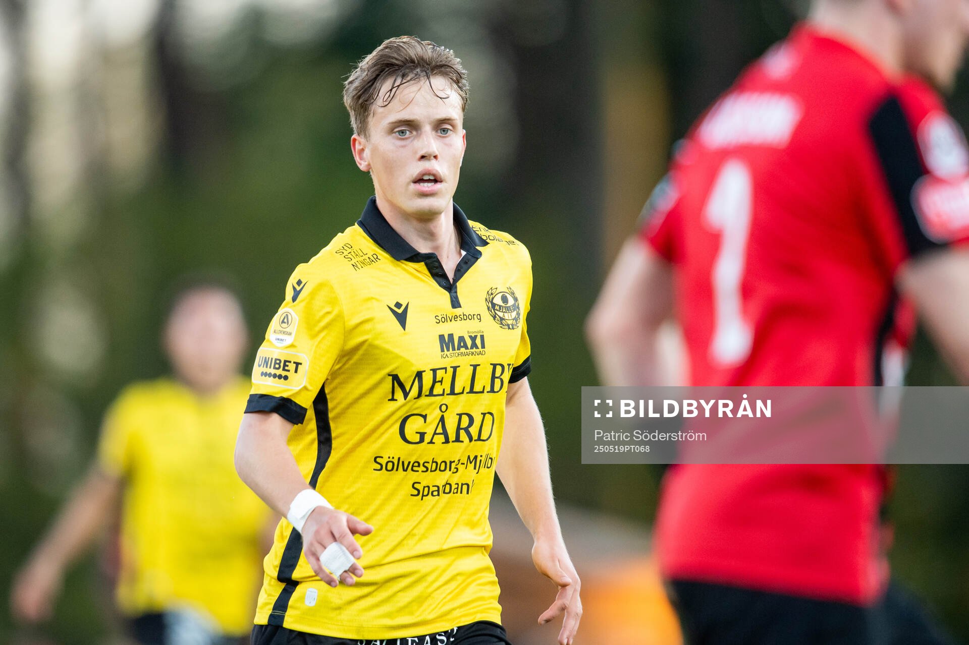 Mjällbys Ludwig Malachowski Thorell under fotbollsmatchen i Allsvenskan mellan Mjällby och Brommapojkarna den 19 maj 2025 i Hällevik.