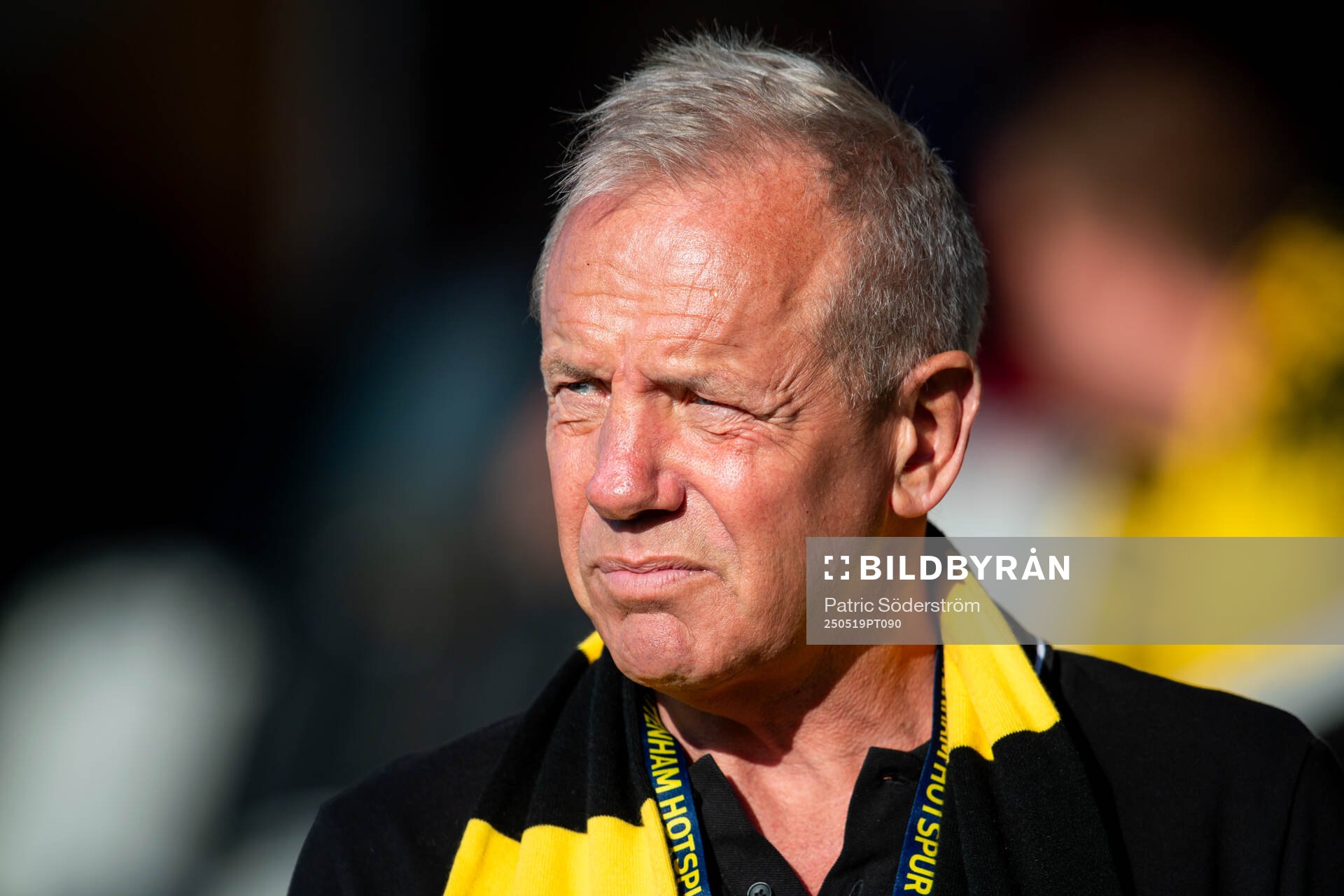 Mjällbys sportchef Hasse Larsson under fotbollsmatchen i Allsvenskan mellan Mjällby och Brommapojkarna den 19 maj 2025 i Hällevik.