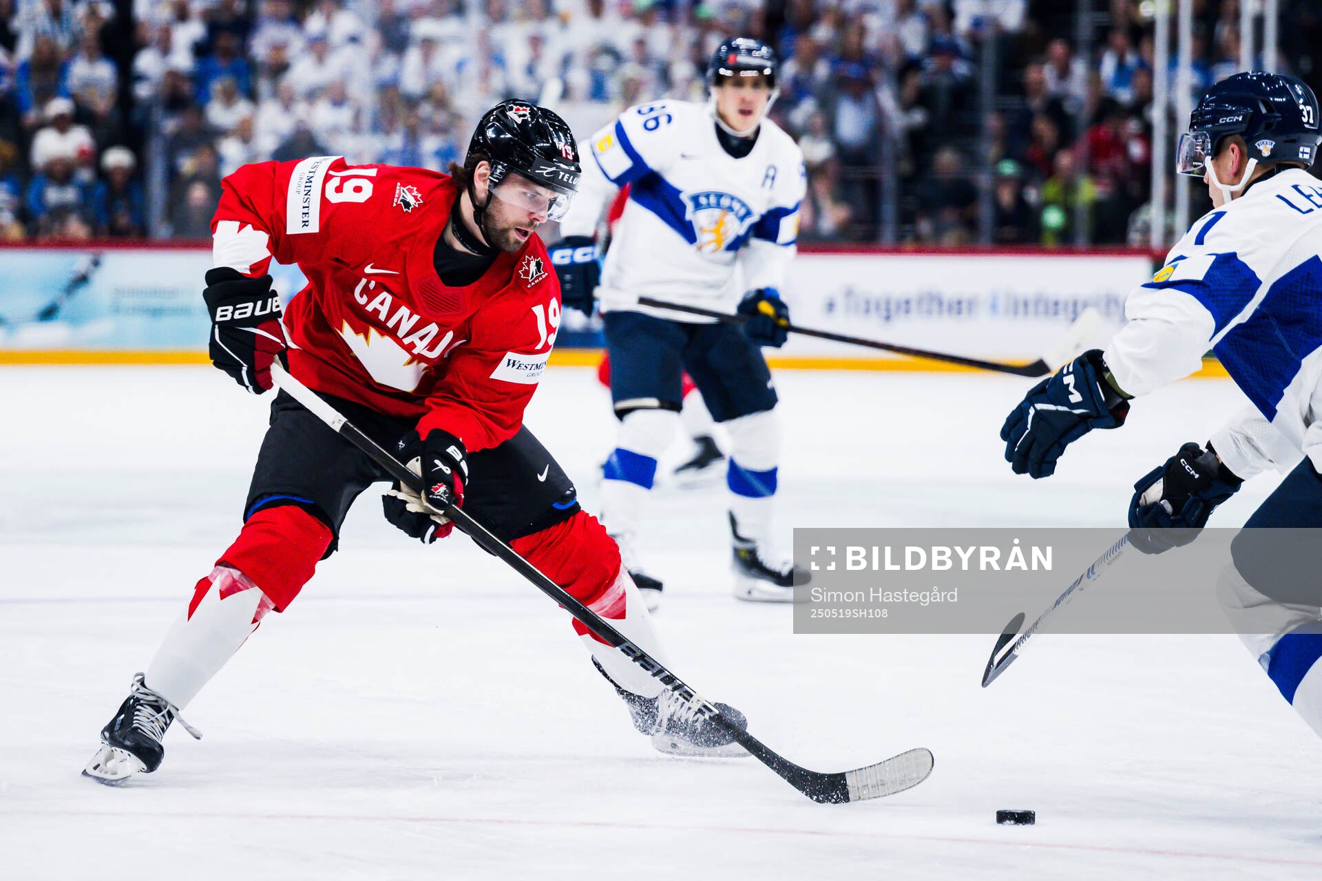 Adam Fantilli of Canada