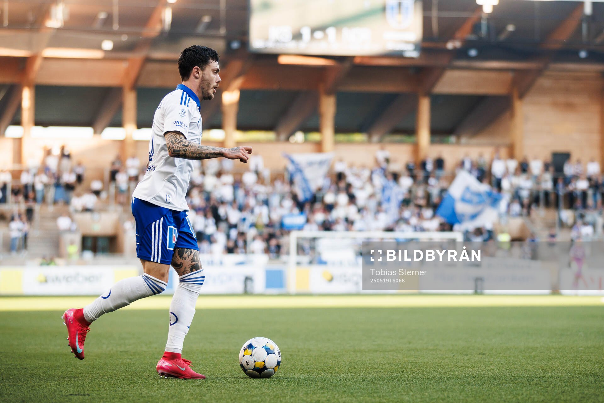 IFK Norrköpings David Moberg Karlsson under fotbollsmatchen i Allsvenskan mellan Sirius och IFK Norrköping den 19 maj 2025 i Uppsala.