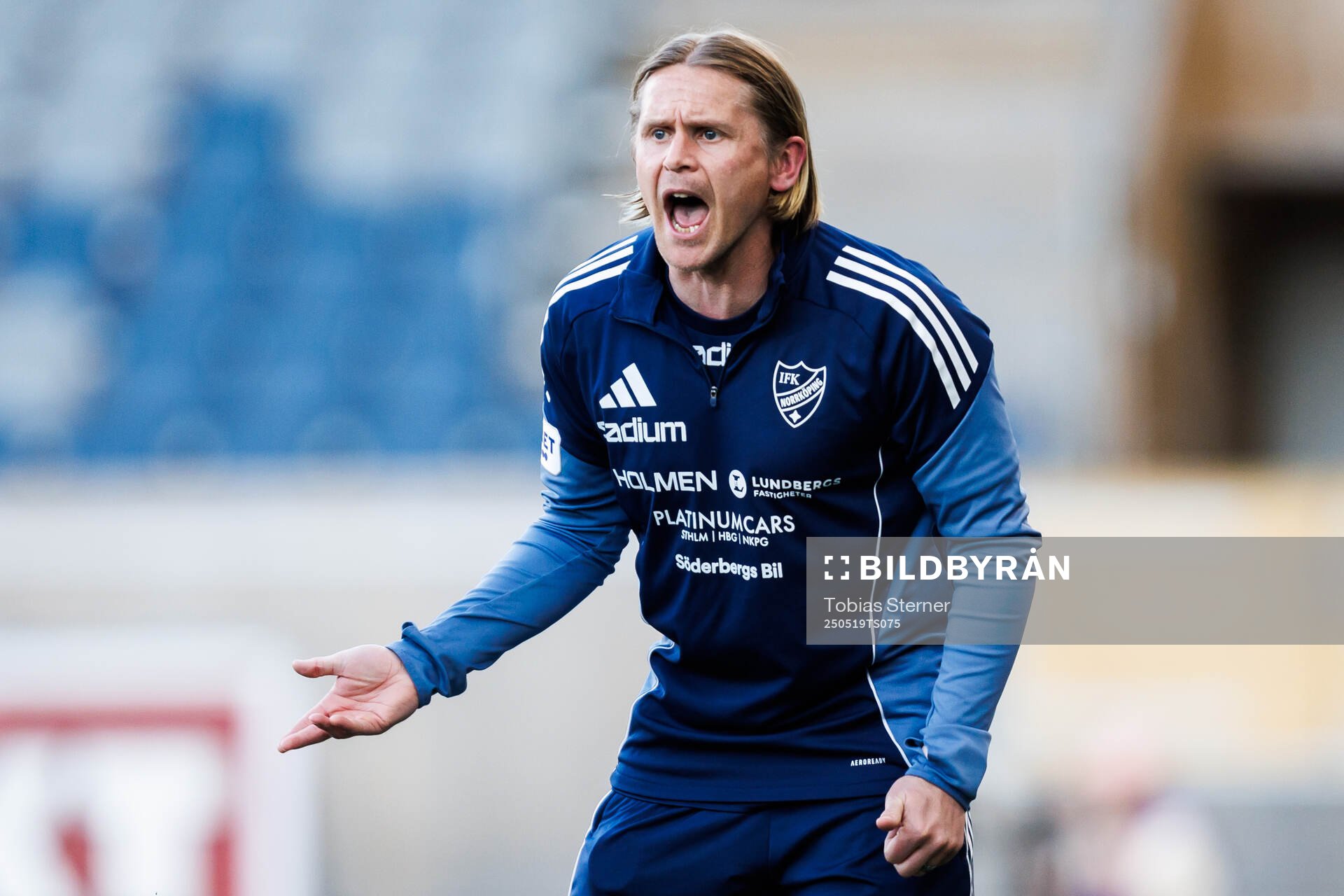 IFK Norrköpings Ari Skúlason under fotbollsmatchen i Allsvenskan mellan Sirius och IFK Norrköping den 19 maj 2025 i Uppsala. 