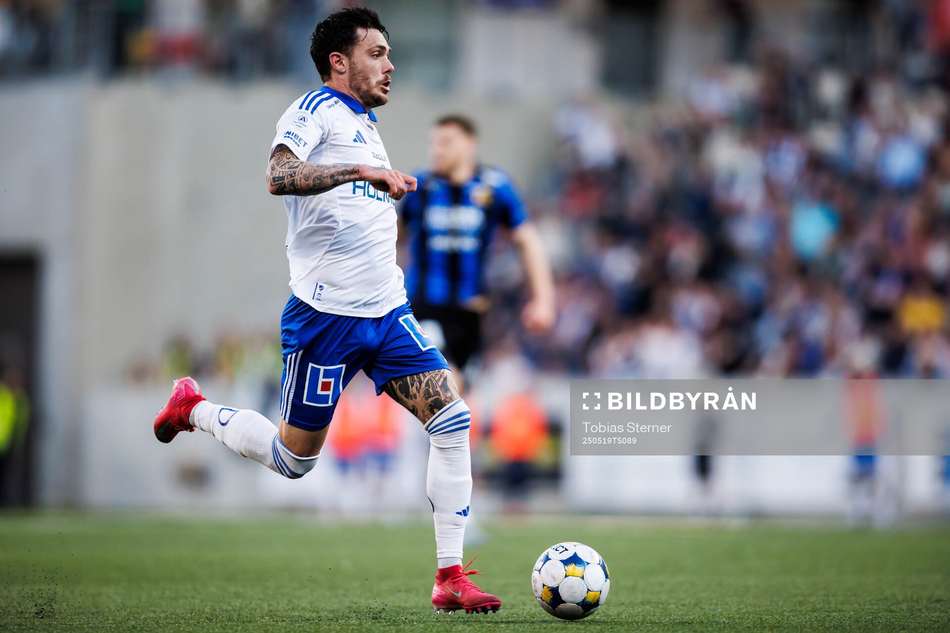 IFK Norrköpings David Moberg Karlsson under fotbollsmatchen i Allsvenskan mellan Sirius och IFK Norrköping den 19 maj 2025 i Uppsala.