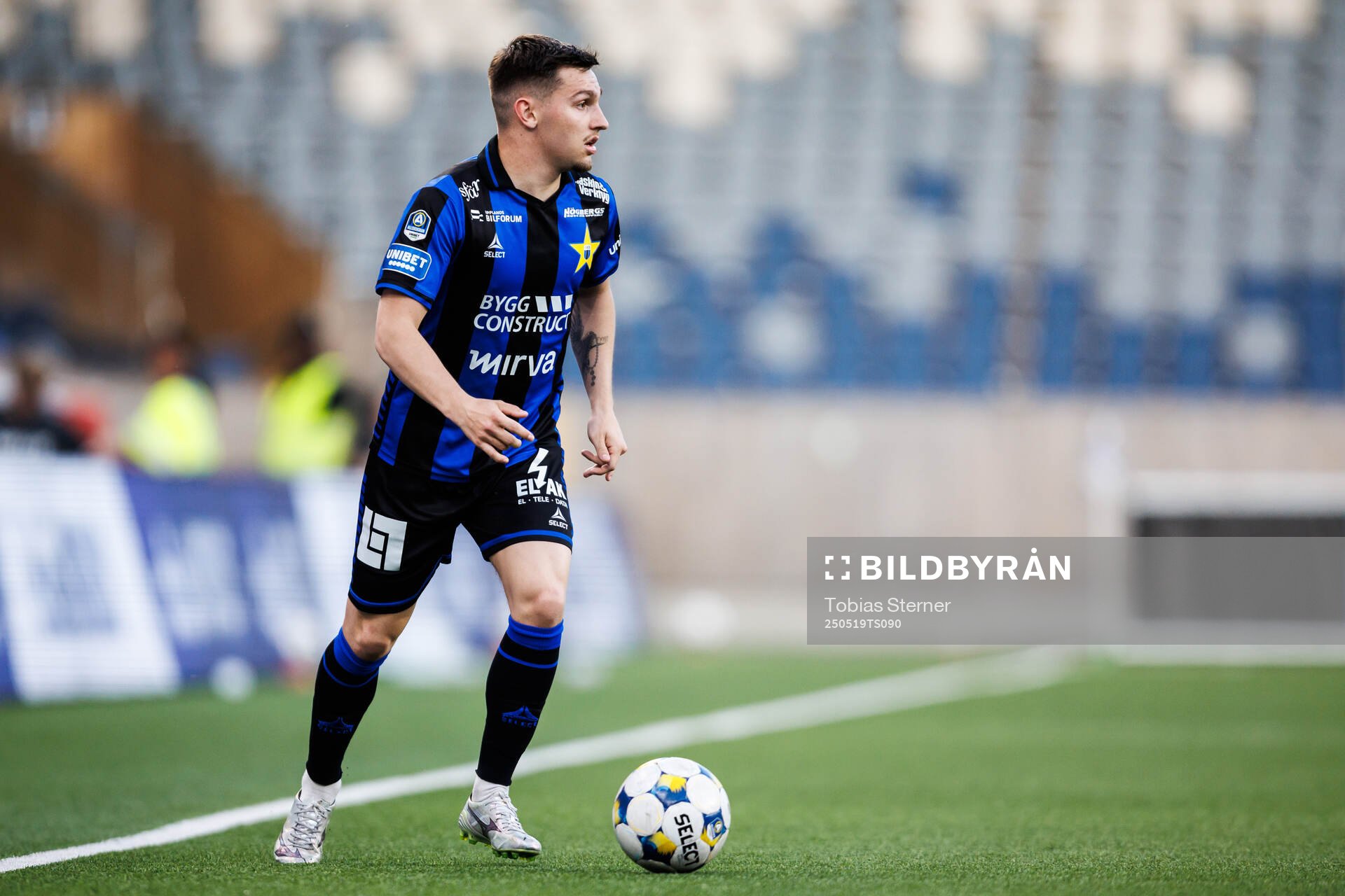 Sirius Isak Bjerkebo under fotbollsmatchen i Allsvenskan mellan Sirius och IFK Norrköping den 19 maj 2025 i Uppsala. 
