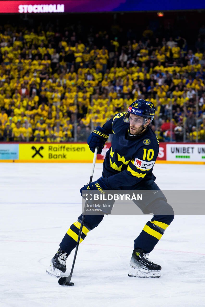 Alexander Wennberg of Sweden