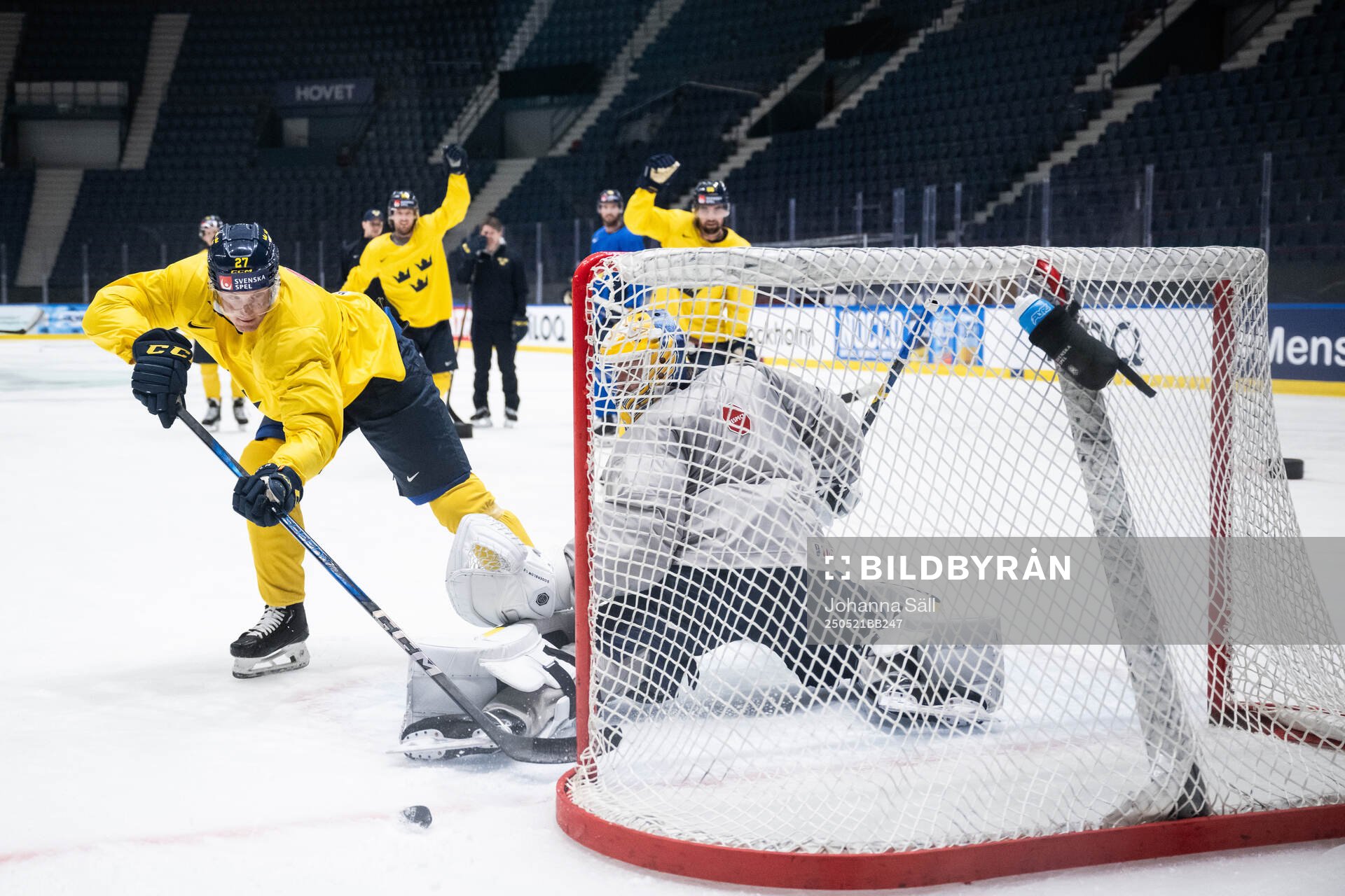Gabriel Carlsson of Sweden at a practice session