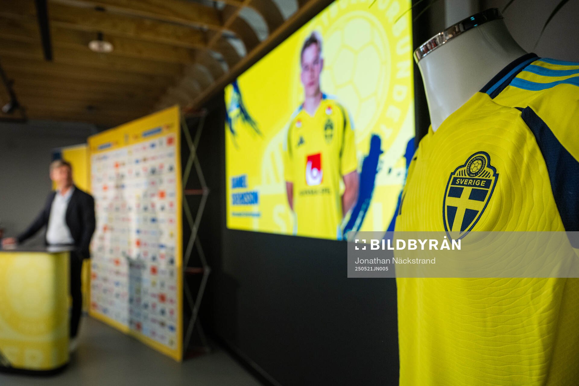 Jon Dahl Tomasson, head coach of the Swedish men's national football team during a press conference on May 21, 2025 in Stockholm. 