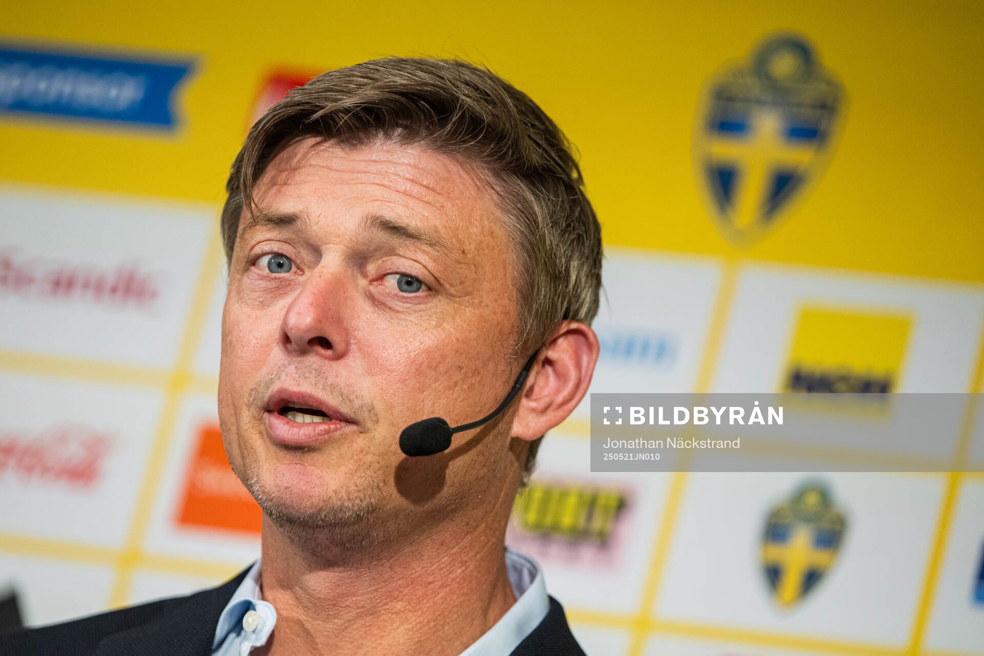 Jon Dahl Tomasson, head coach of the Swedish men's national football team during a press conference on May 21, 2025 in Stockholm. 