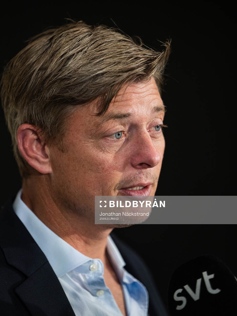 Jon Dahl Tomasson, head coach of the Swedish men's national football team during a press conference on May 21, 2025 in Stockholm. 