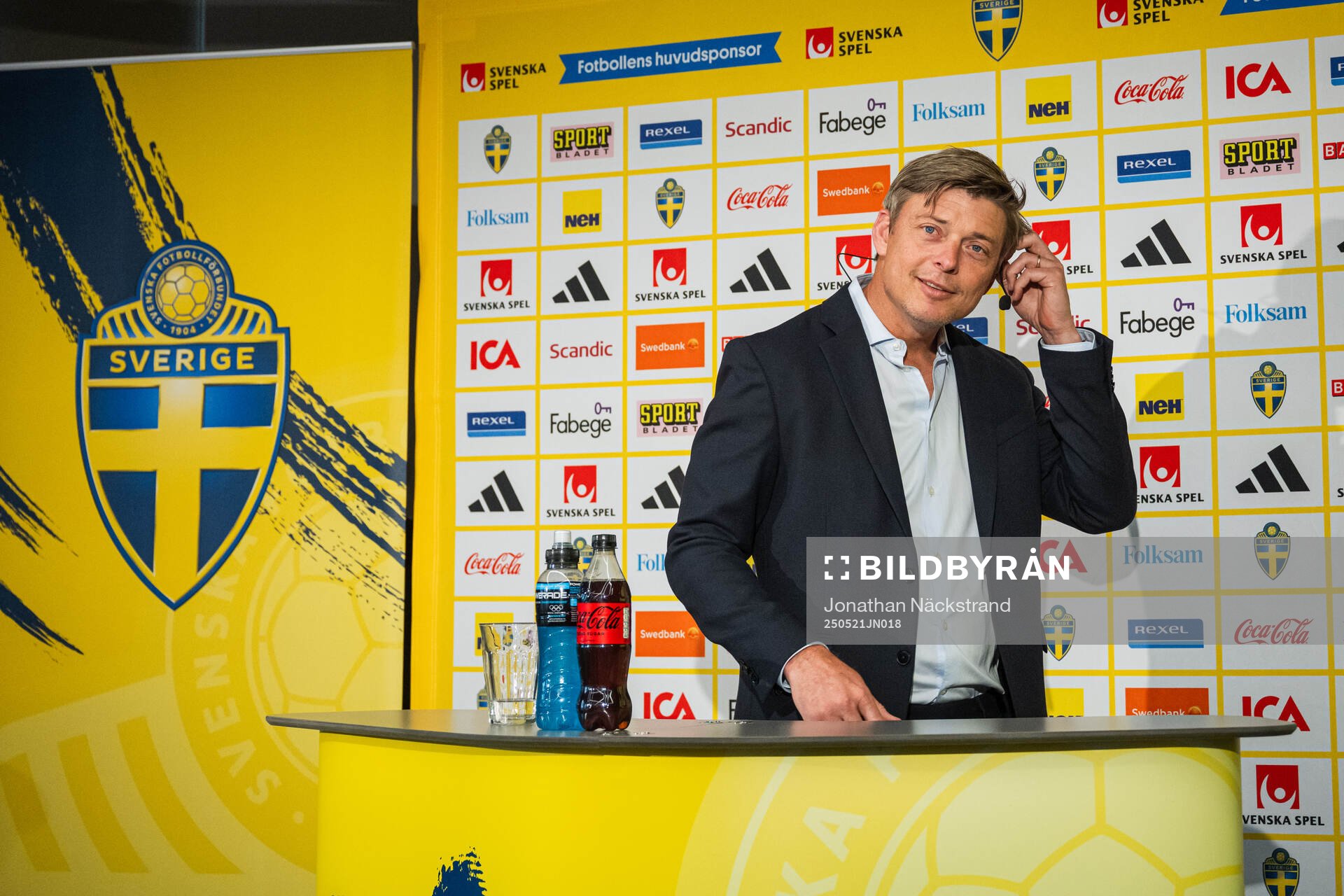 Jon Dahl Tomasson, head coach of the Swedish men's national football team during a press conference on May 21, 2025 in Stockholm. 