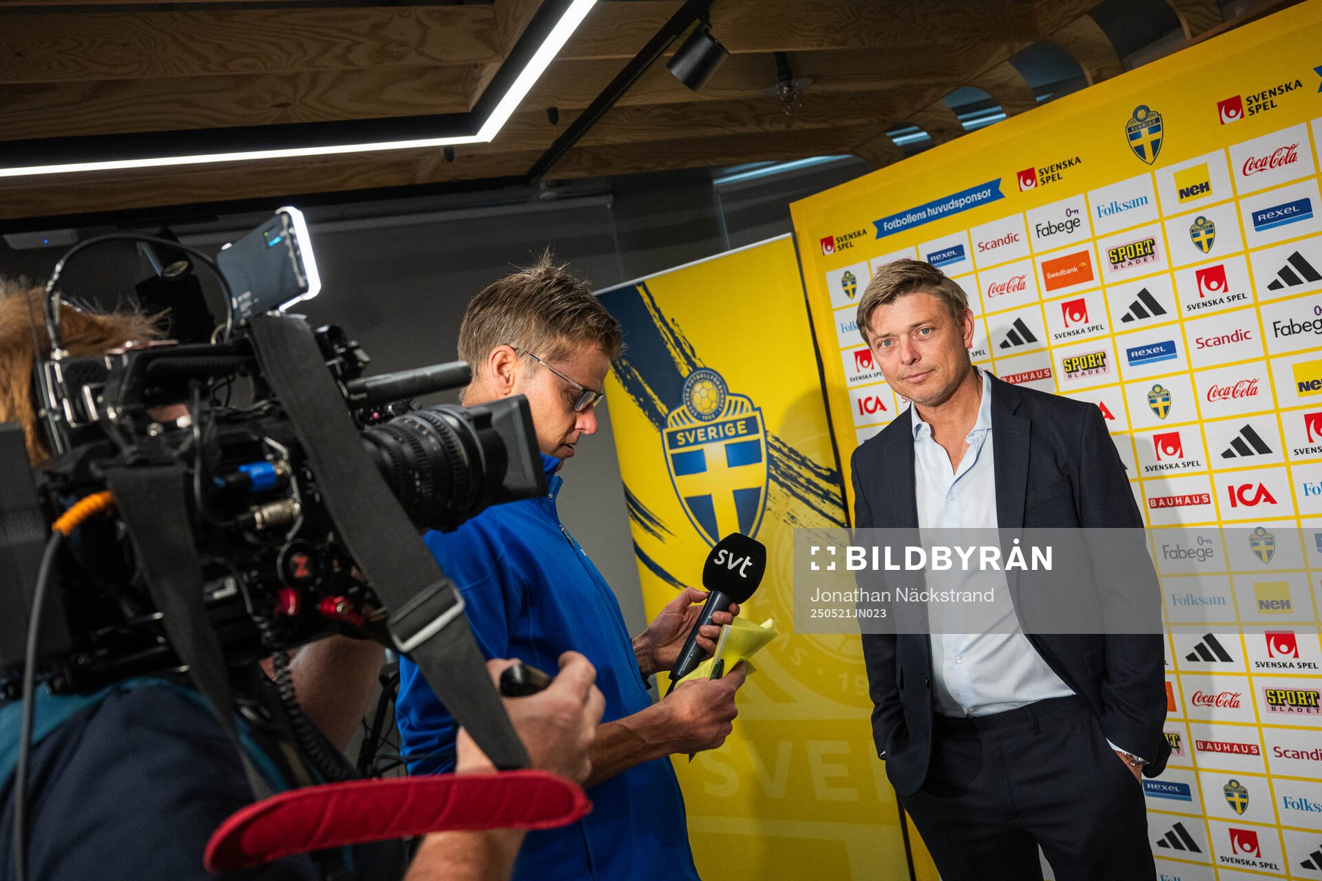 Jon Dahl Tomasson, head coach of the Swedish men's national football team during a press conference on May 21, 2025 in Stockholm. 