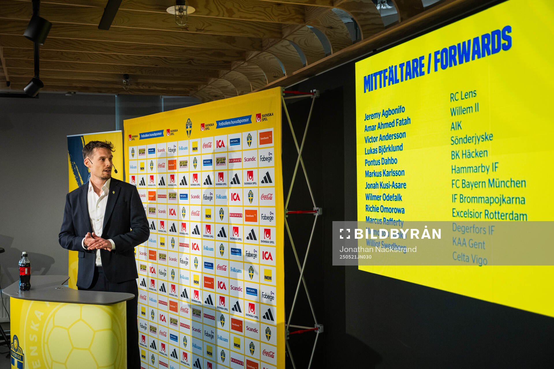 Daniel Bäckström, head coach of the Swedish under-21 national football team during a press conference on May 21, 2025 in Stockholm. 