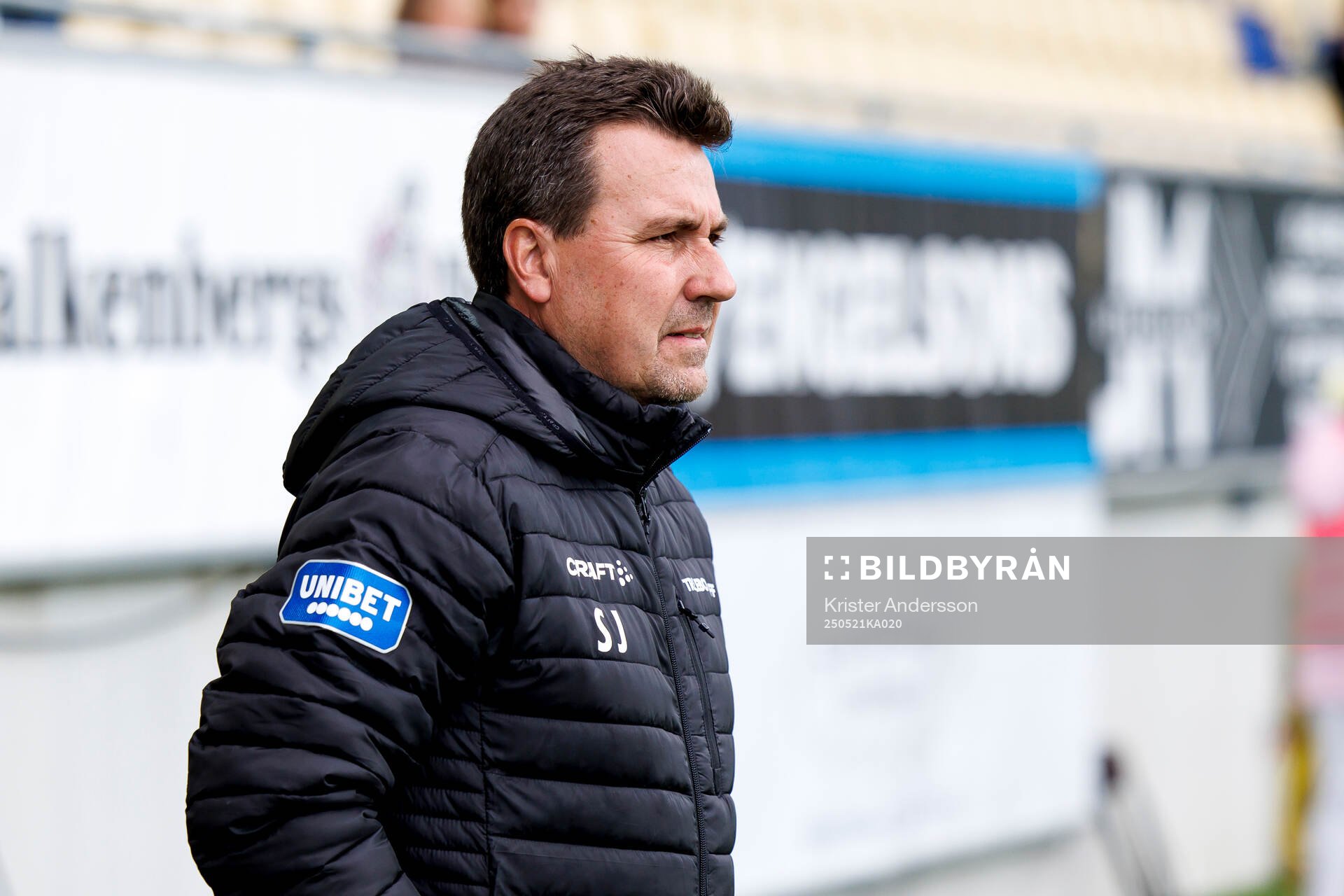 Trelleborgs tränare Stefan Jacobsson under fotbollsmatchen i Superettan mellan Falkenberg och Trelleborg den 21 maj 2025 i Falkenberg.