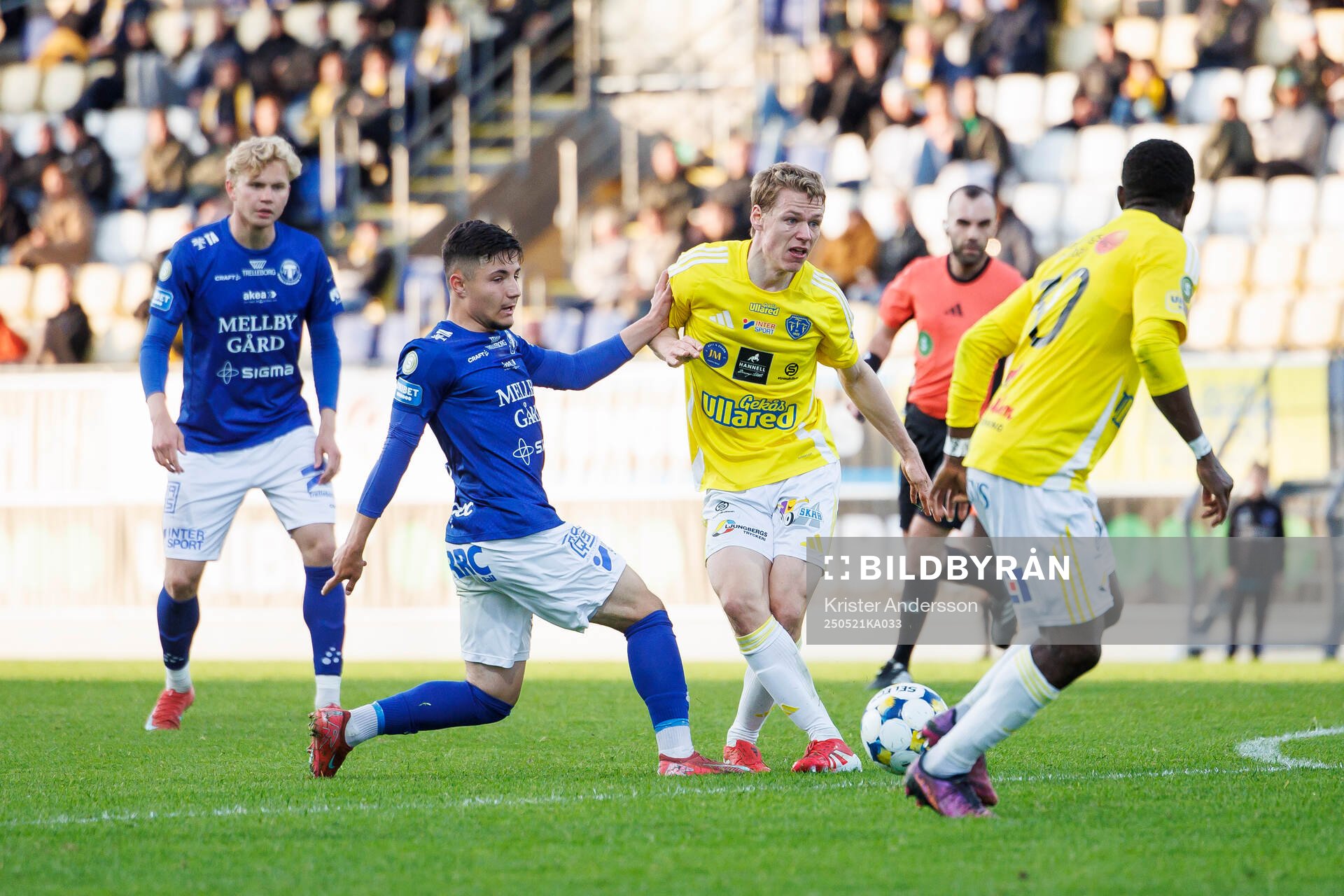 Falkenbergs Melker Nilsson under fotbollsmatchen i Superettan mellan Falkenberg och Trelleborg den 21 maj 2025 i Falkenberg. 