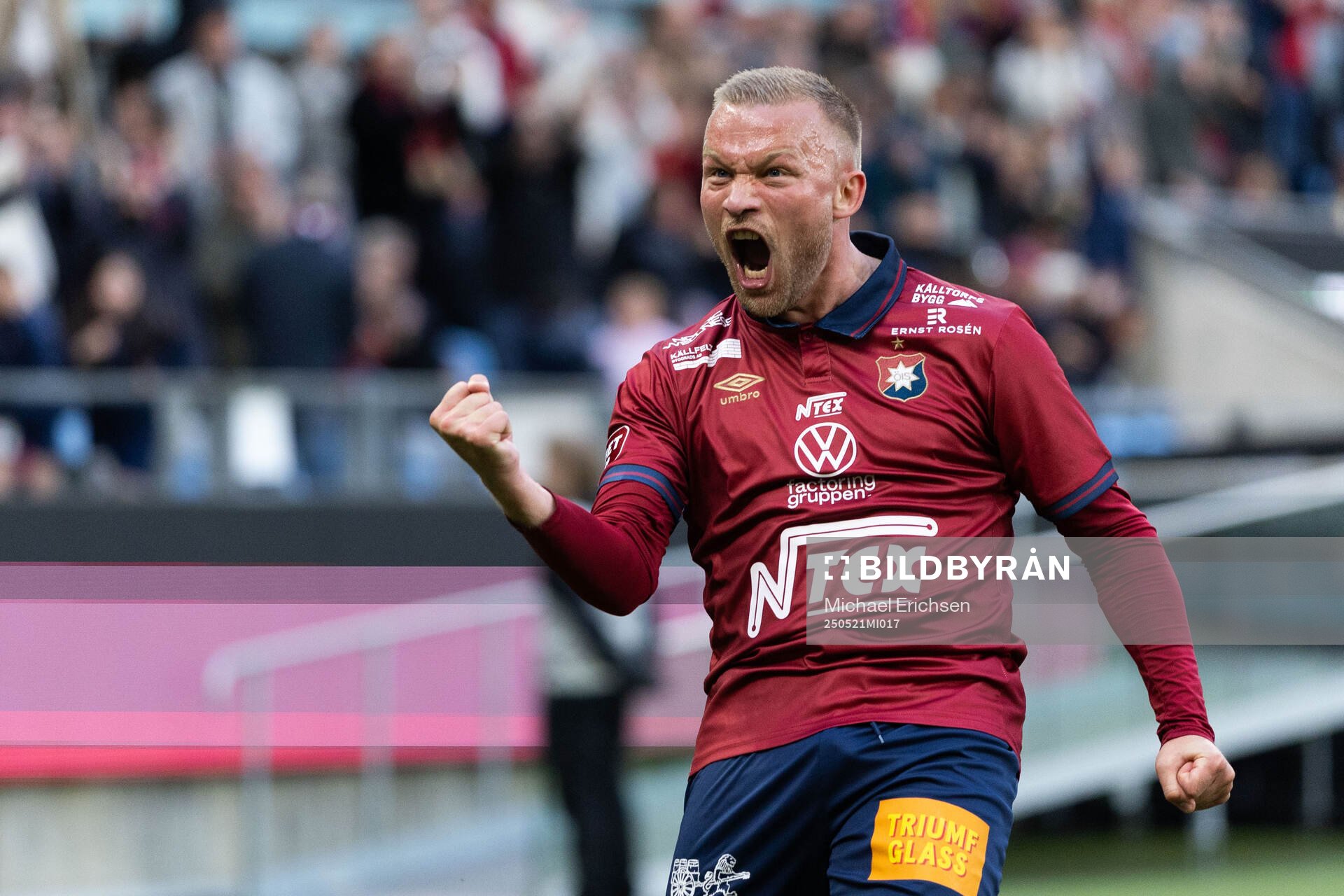 Örgrytes Nicklas Bärkroth jublar efter 4-0 under fotbollsmatchen i Superettan mellan Örgryte och Sandvikens IF den 21 maj 2025 i Göteborg. 