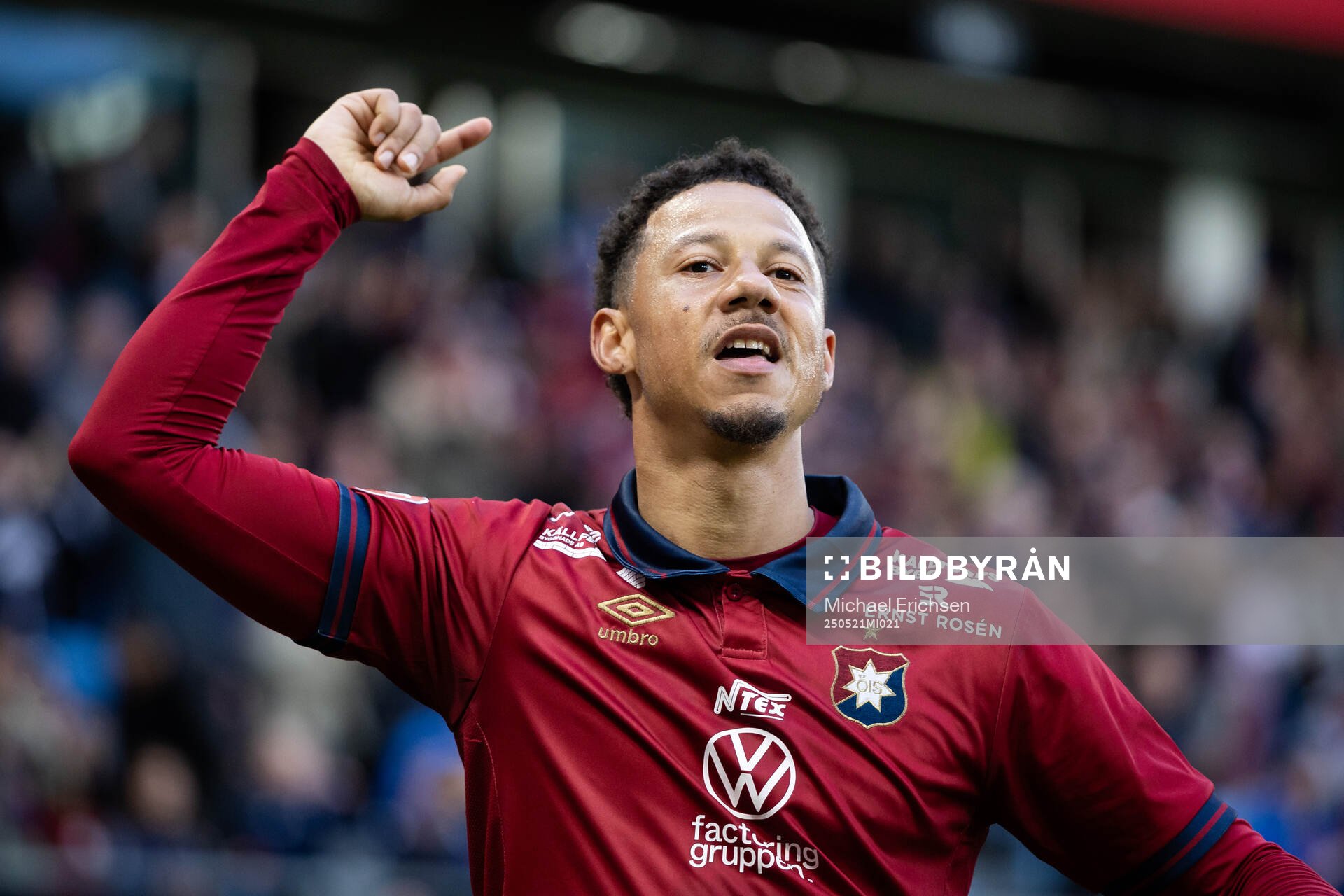 Örgrytes Tobias Sana jublar efter Nicklas Bärkroths 4-0 mål under fotbollsmatchen i Superettan mellan Örgryte och Sandvikens IF den 21 maj 2025 i Göteborg.