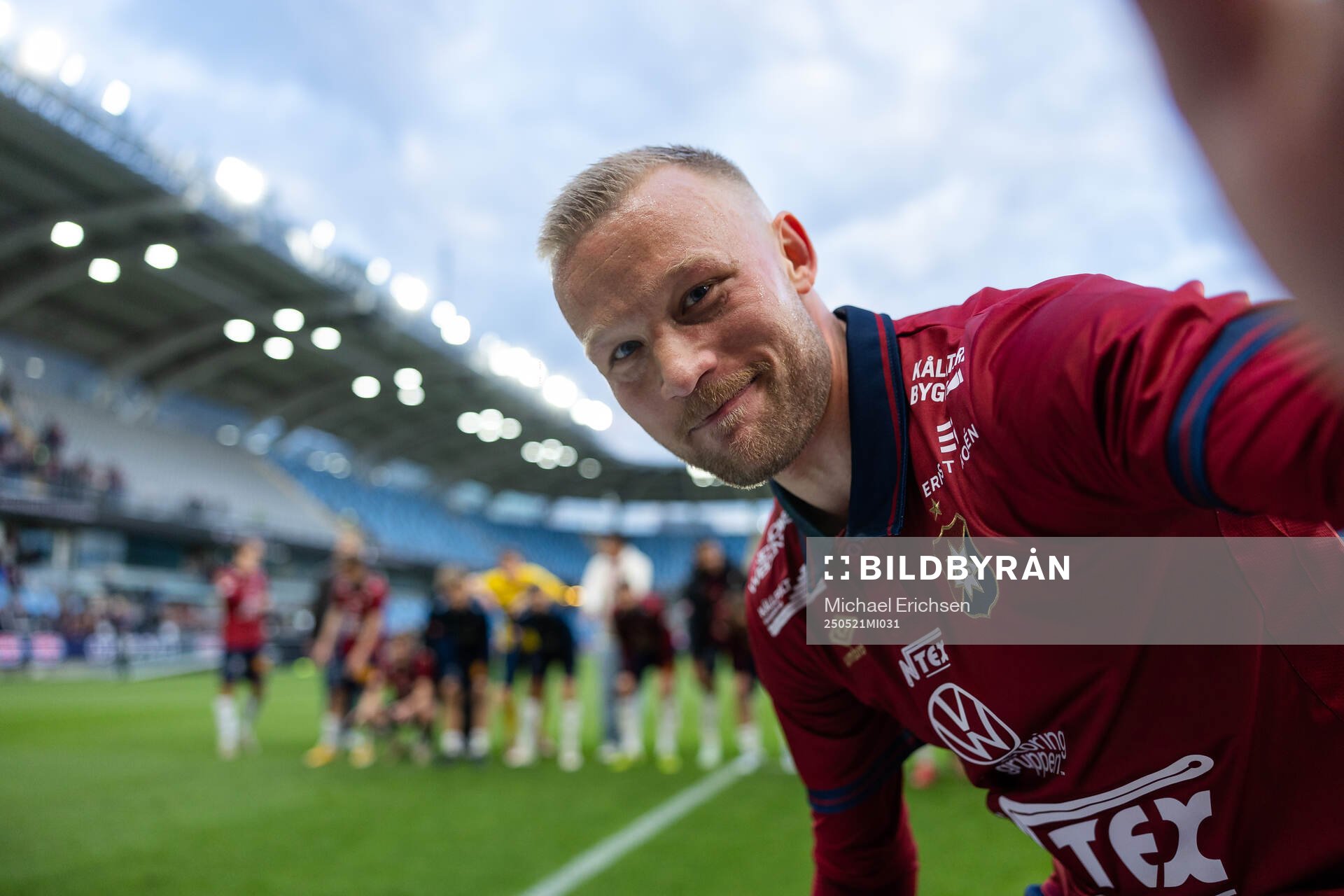 Örgrytes Nicklas Bärkroth jublar efter fotbollsmatchen i Superettan mellan Örgryte och Sandvikens IF den 21 maj 2025 i Göteborg. 
