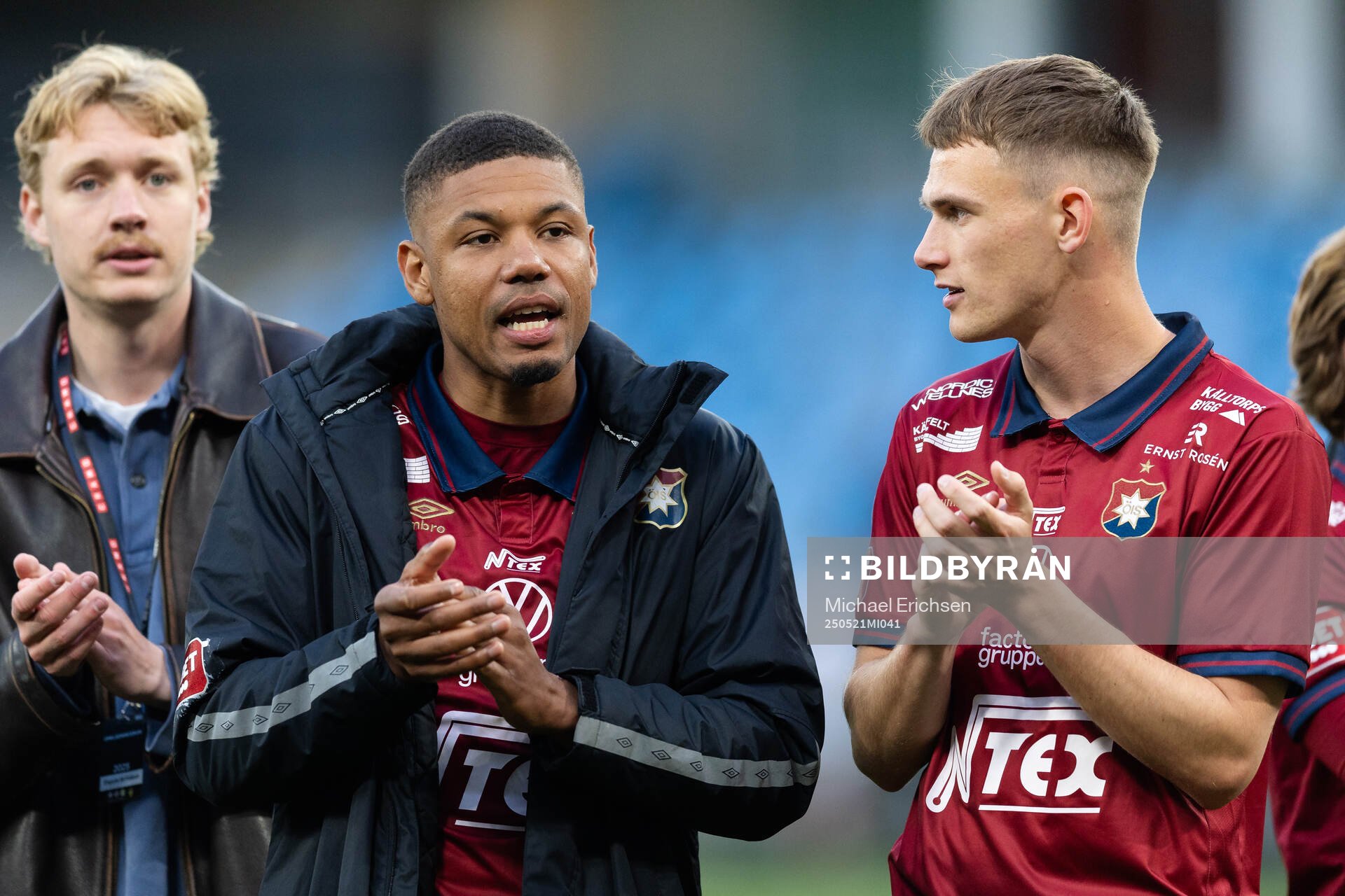 Örgrytes Mikael Dyrestam och Christoffer Styffe efter fotbollsmatchen i Superettan mellan Örgryte och Sandvikens IF den 21 maj 2025 i Göteborg.