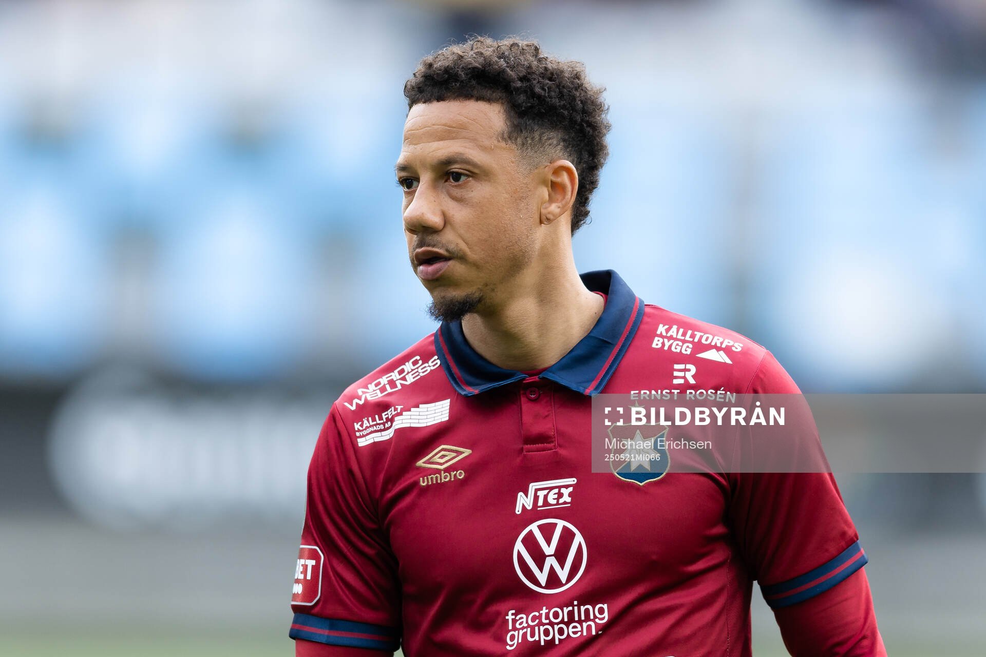 Örgrytes Tobias Sana på line up inför fotbollsmatchen i Superettan mellan Örgryte och Sandvikens IF den 21 maj 2025 i Göteborg. 