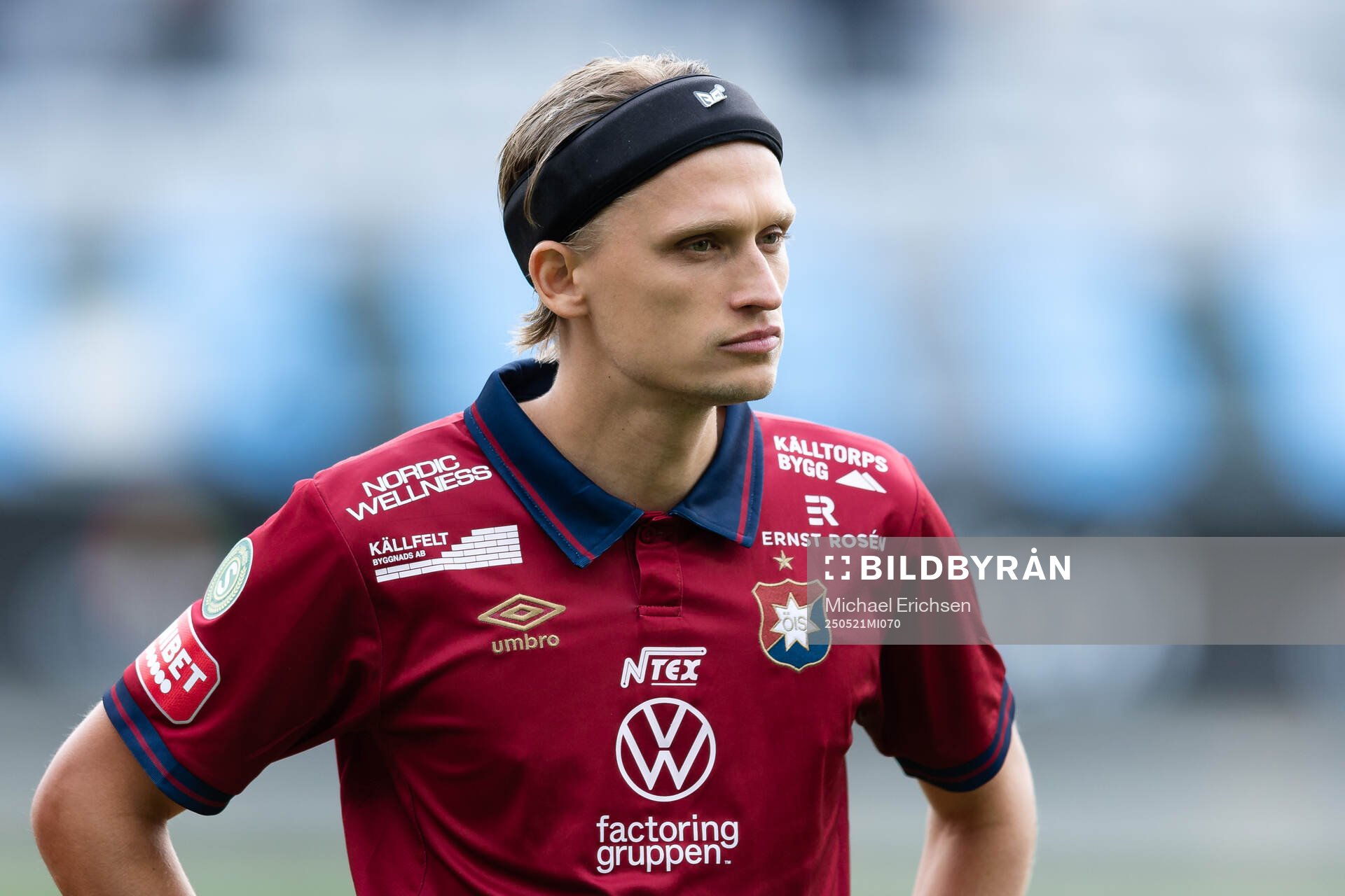 Örgrytes Charlie Vindehall på line up inför fotbollsmatchen i Superettan mellan Örgryte och Sandvikens IF den 21 maj 2025 i Göteborg.