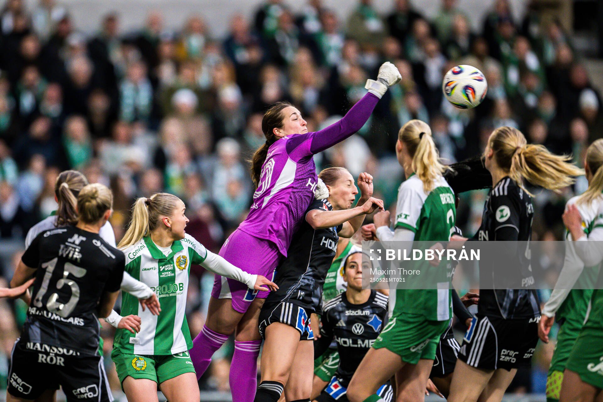 IFK Norrköpings målvakt Caroline Delisle under finalen i Svenska Cupen mellan Hammarby och IFK Norrköping den 21 maj 2025 i Stockholm.