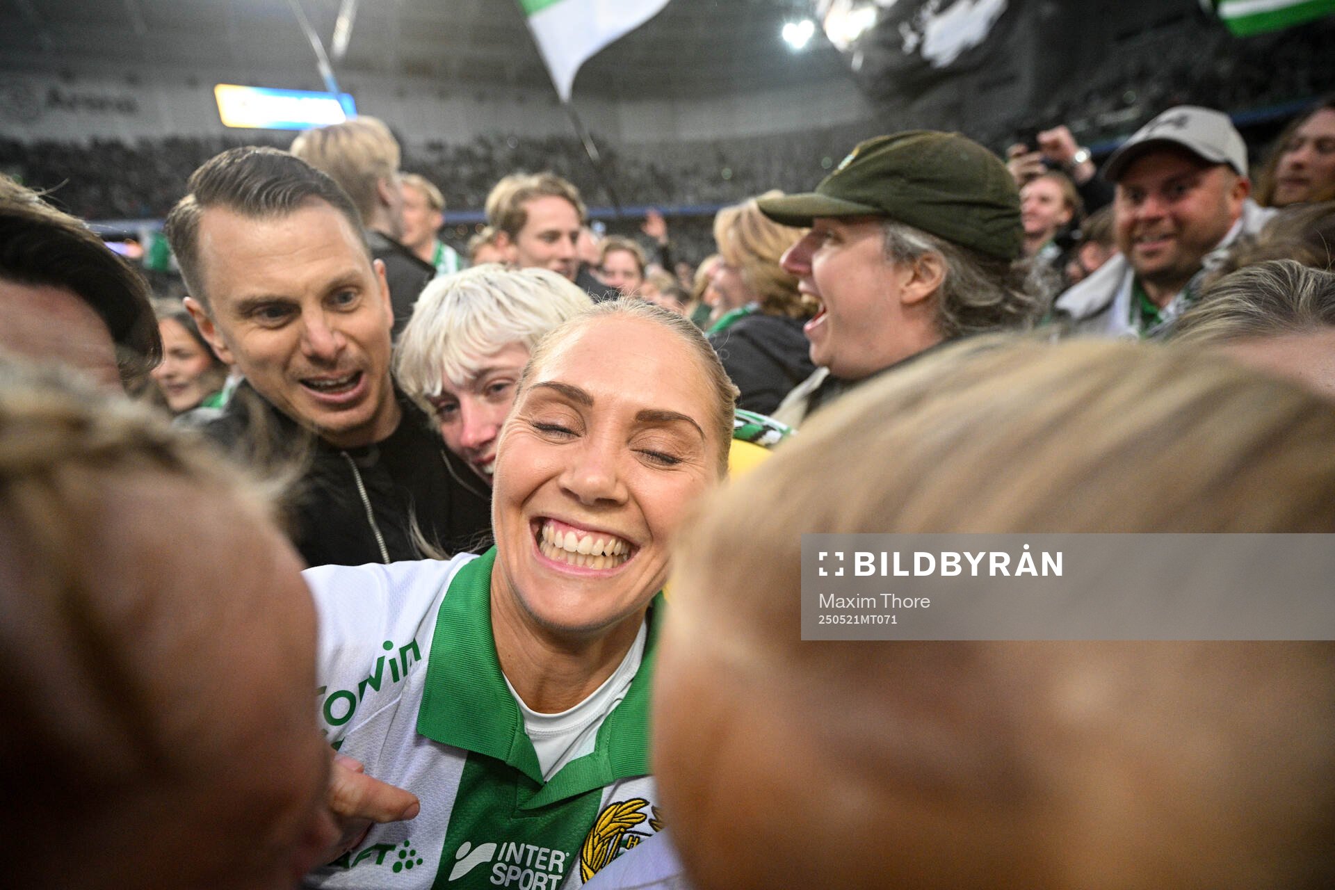 Hammarbys Alice Carlsson jublar efter finalen i Svenska Cupen mellan Hammarby och IFK Norrköping den 21 maj 2025 i Stockholm.