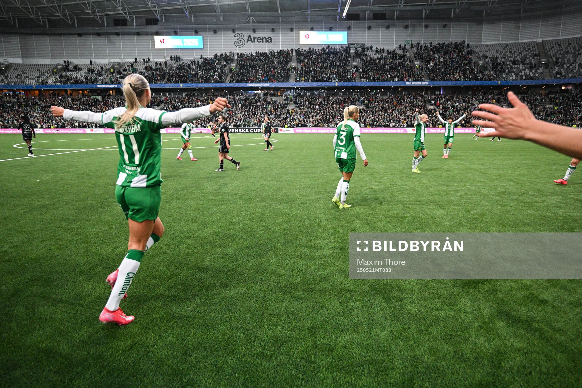 Hammarbys Ellen Wangerheim jublar