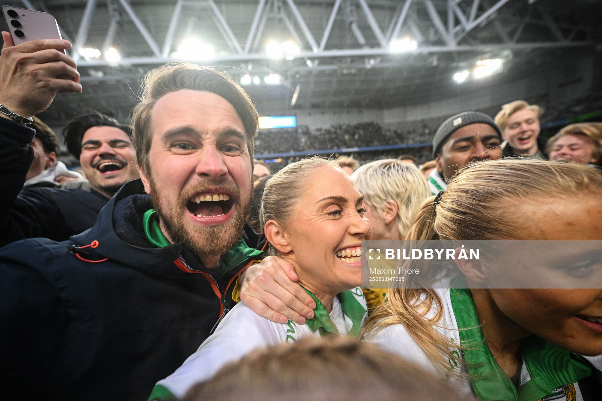 Hammarbys Alice Carlsson jublar efter finalen i Svenska Cupen mellan Hammarby och IFK Norrköping den 21 maj 2025 i Stockholm.