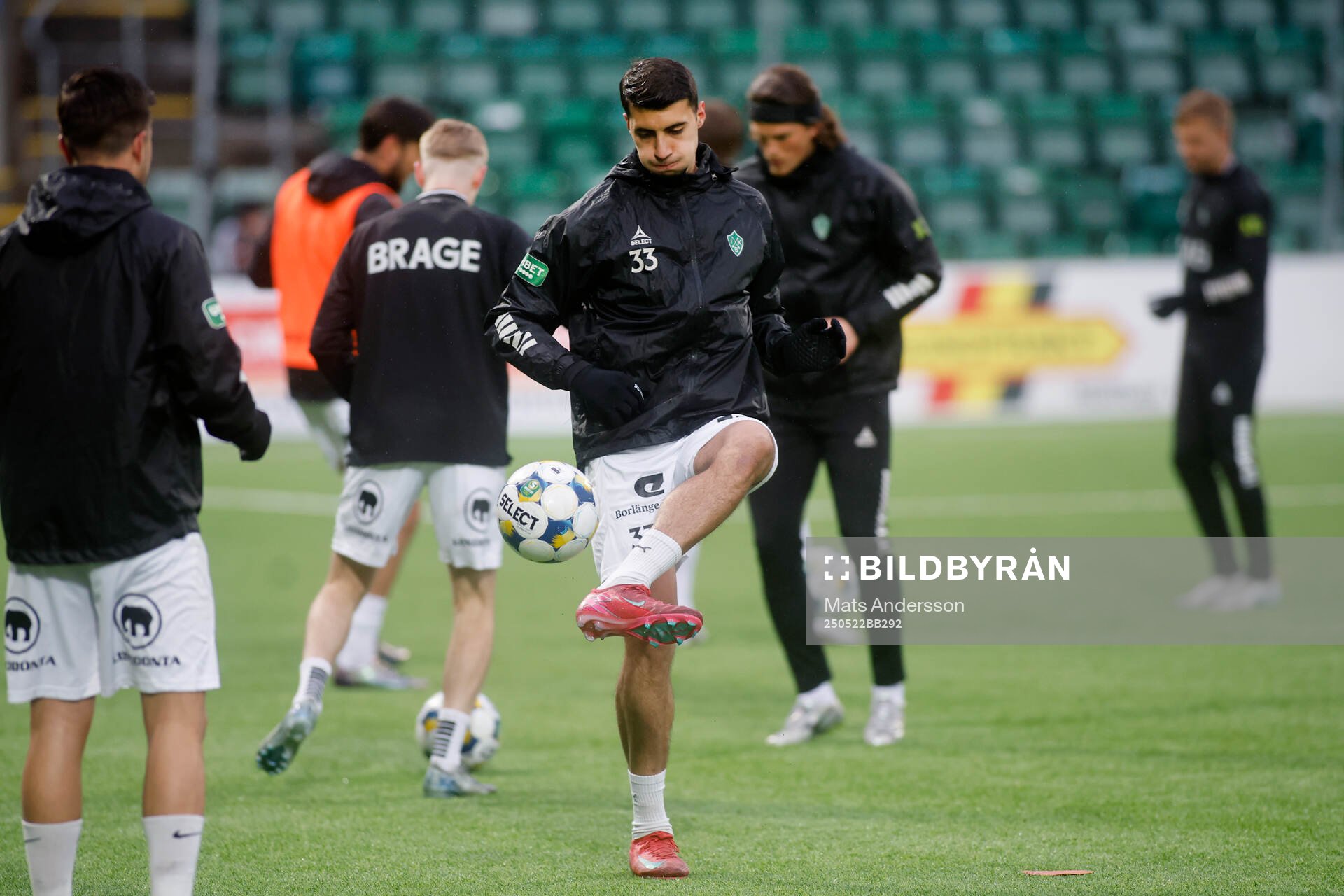 Brages Amar Muhsin inför fotbollsmatchen i Superettan mellan GIF Sundsvall och Brage den 22 maj 2025 i Sundsvall. 