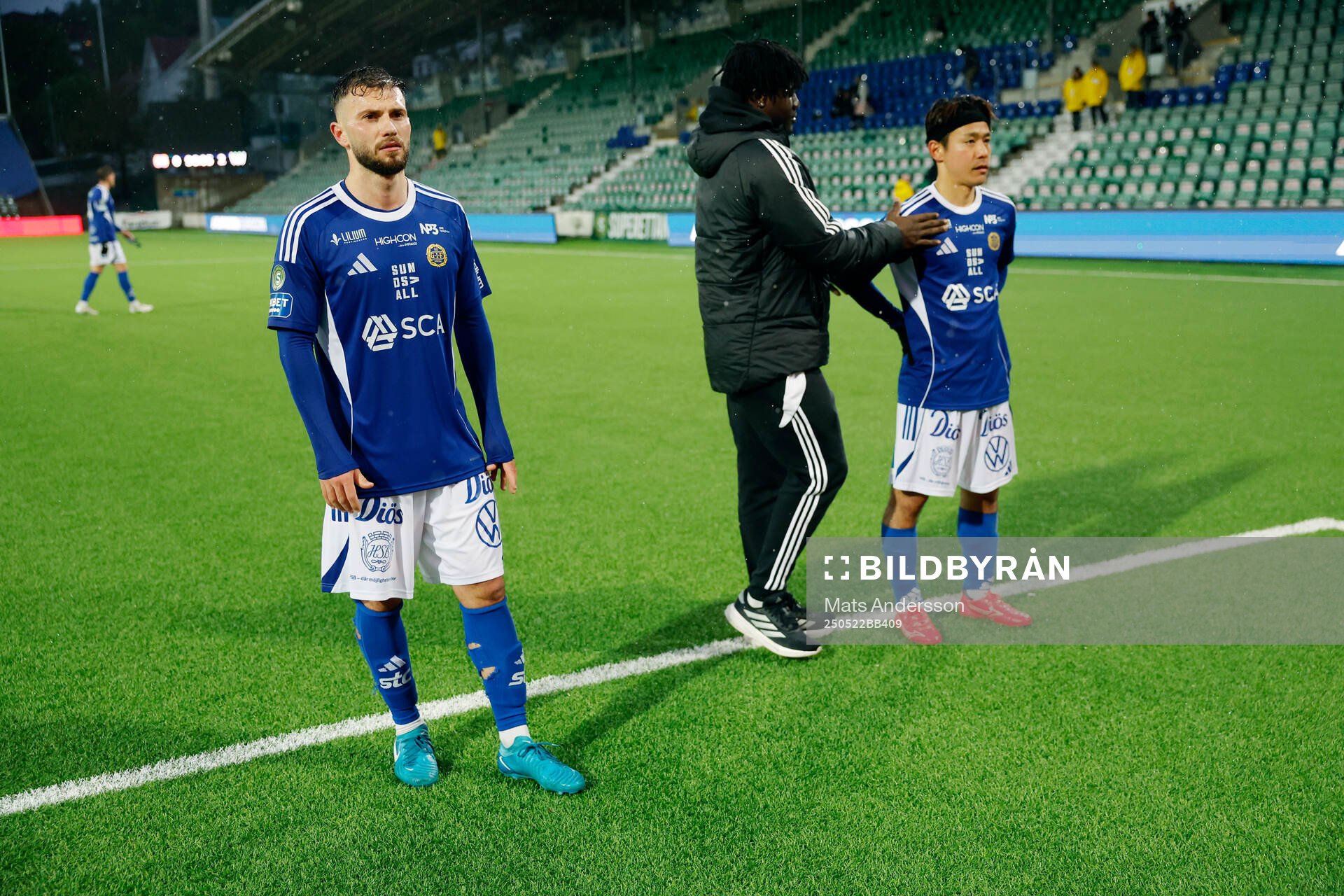 GIF Sundsvalls Amaro Bahtijar och Taiki Kagayama  deppar
