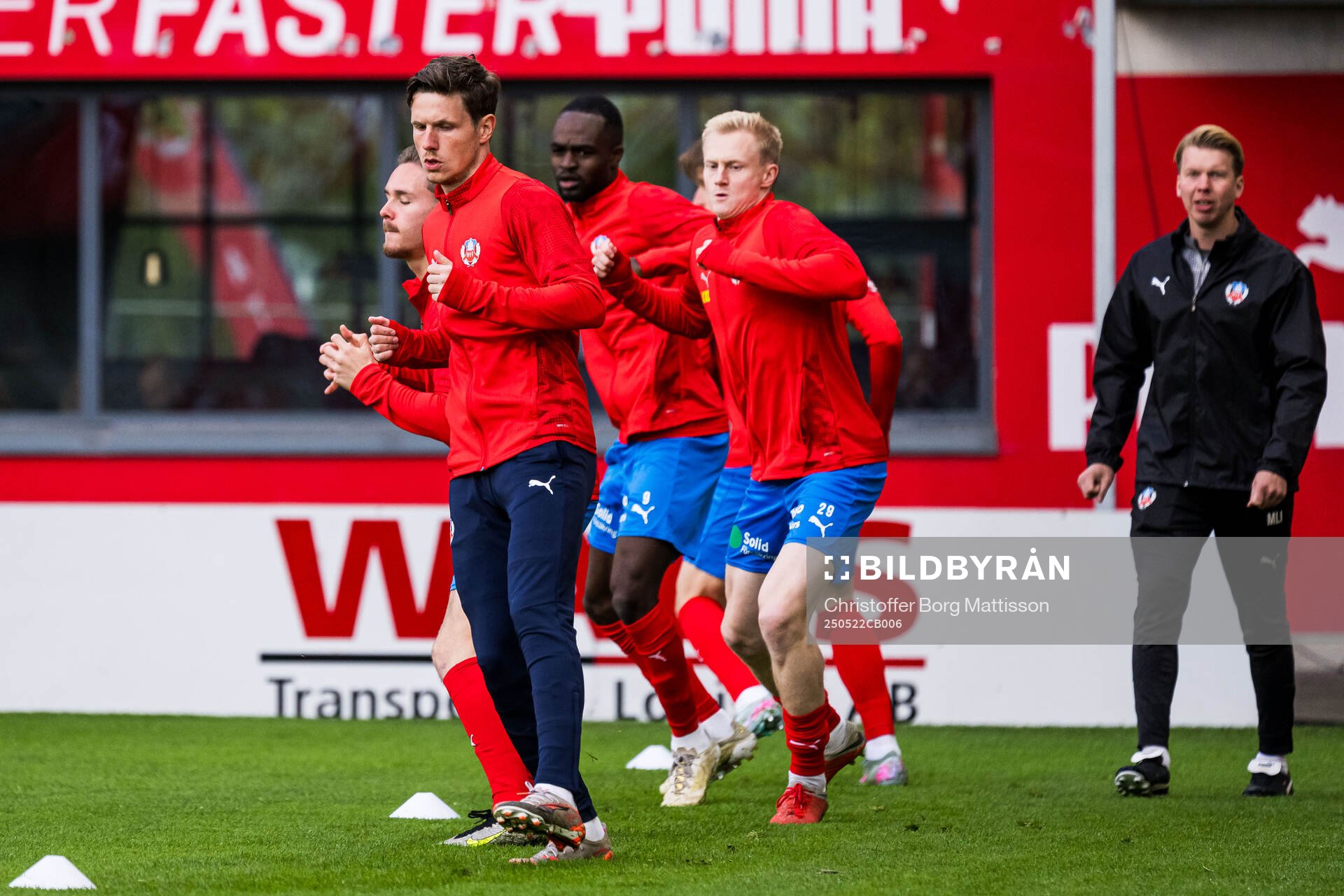 Helsingborgs Max Svensson inför fotbollsmatchen i Superettan mellan Helsingborg och Oddevold den 22 maj 2025 i Helsingborg.