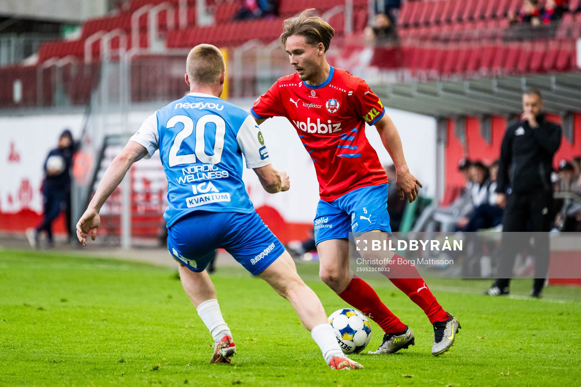 Helsingborgs Simon Bengtsson under fotbollsmatchen i Superettan mellan Helsingborg och Oddevold den 22 maj 2025 i Helsingborg.