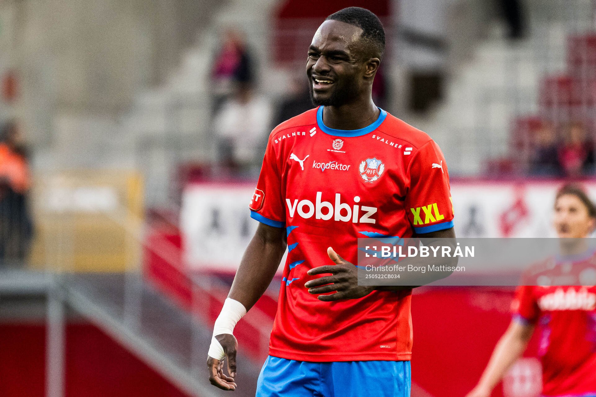 Helsingborgs Adam Akimey deppar