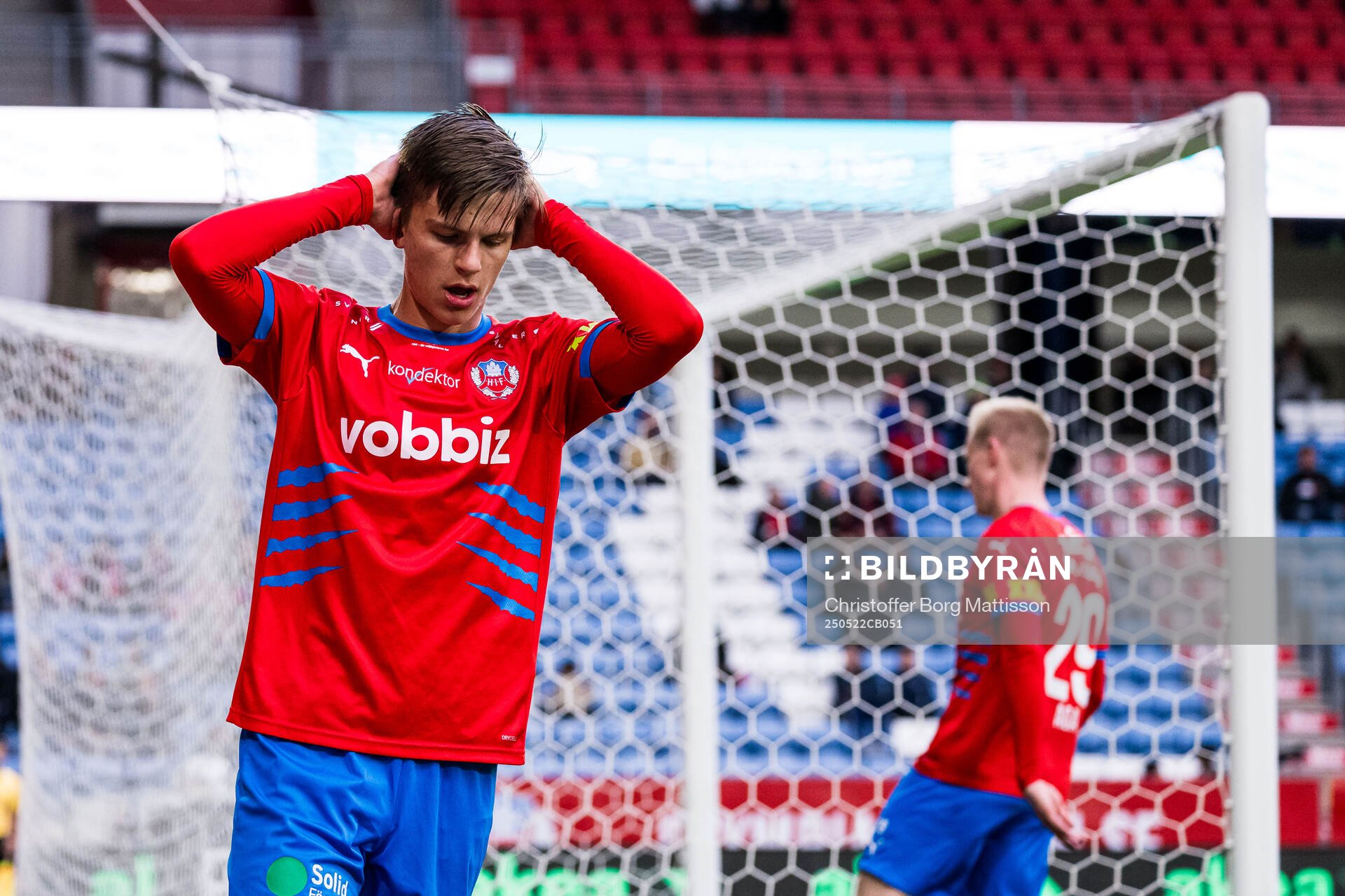 Helsingborgs Adrian Svanbäck reagerar under fotbollsmatchen i Superettan mellan Helsingborg och Oddevold den 22 maj 2025 i Helsingborg.