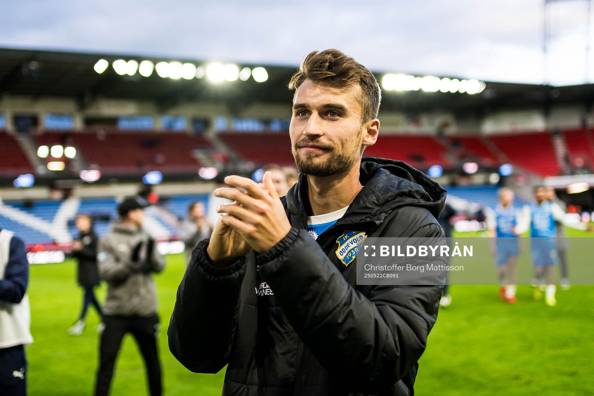 Oddevolds Rasmus Wiedesheim-Paul jublar efter fotbollsmatchen i Superettan mellan Helsingborg och Oddevold den 22 maj 2025 i Helsingborg.