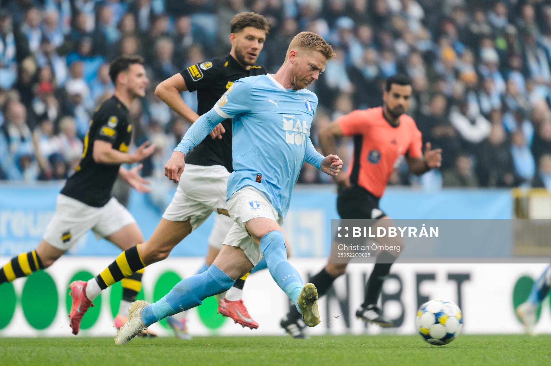 Malmö FFs Anders Christiansen under fotbollsmatchen i Allsvenskan mellan Malmö FF och AIK den 22 maj 2025 i Malmö. 