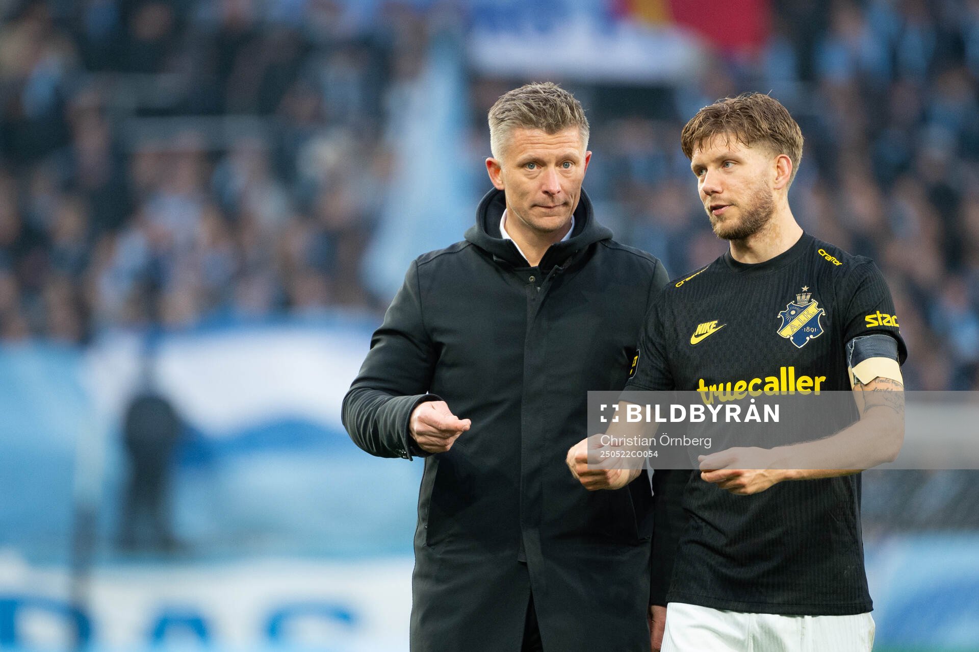 AIKs tränare Mikkjal Thomassen och Anton Salétros
