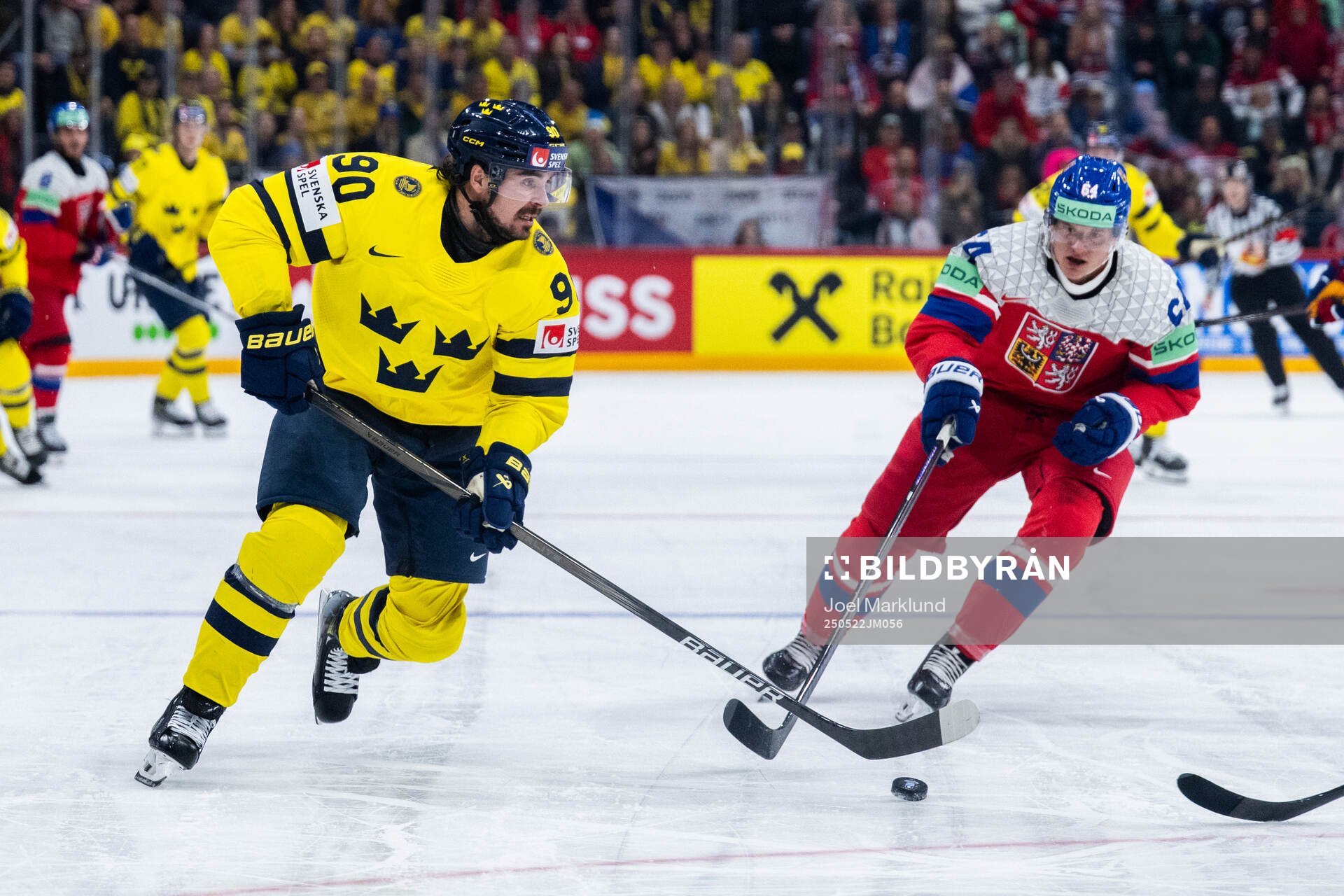 Marcus Johansson of Sweden and David Kampf of Czech Republic